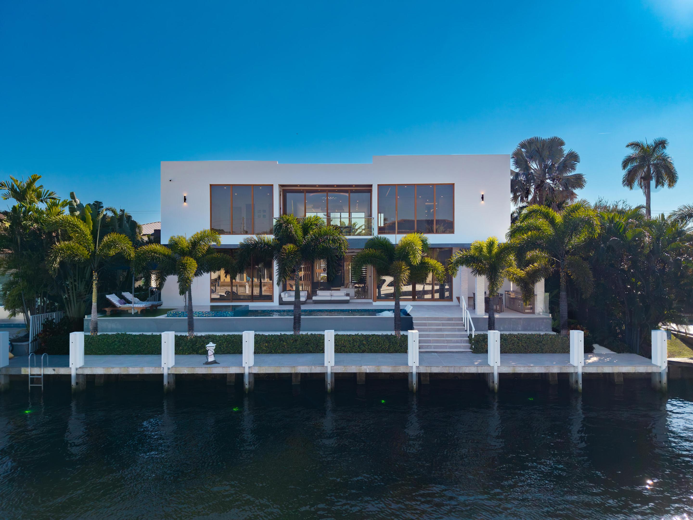 CORAL KEY VILLAS 2ND SEC - Residential