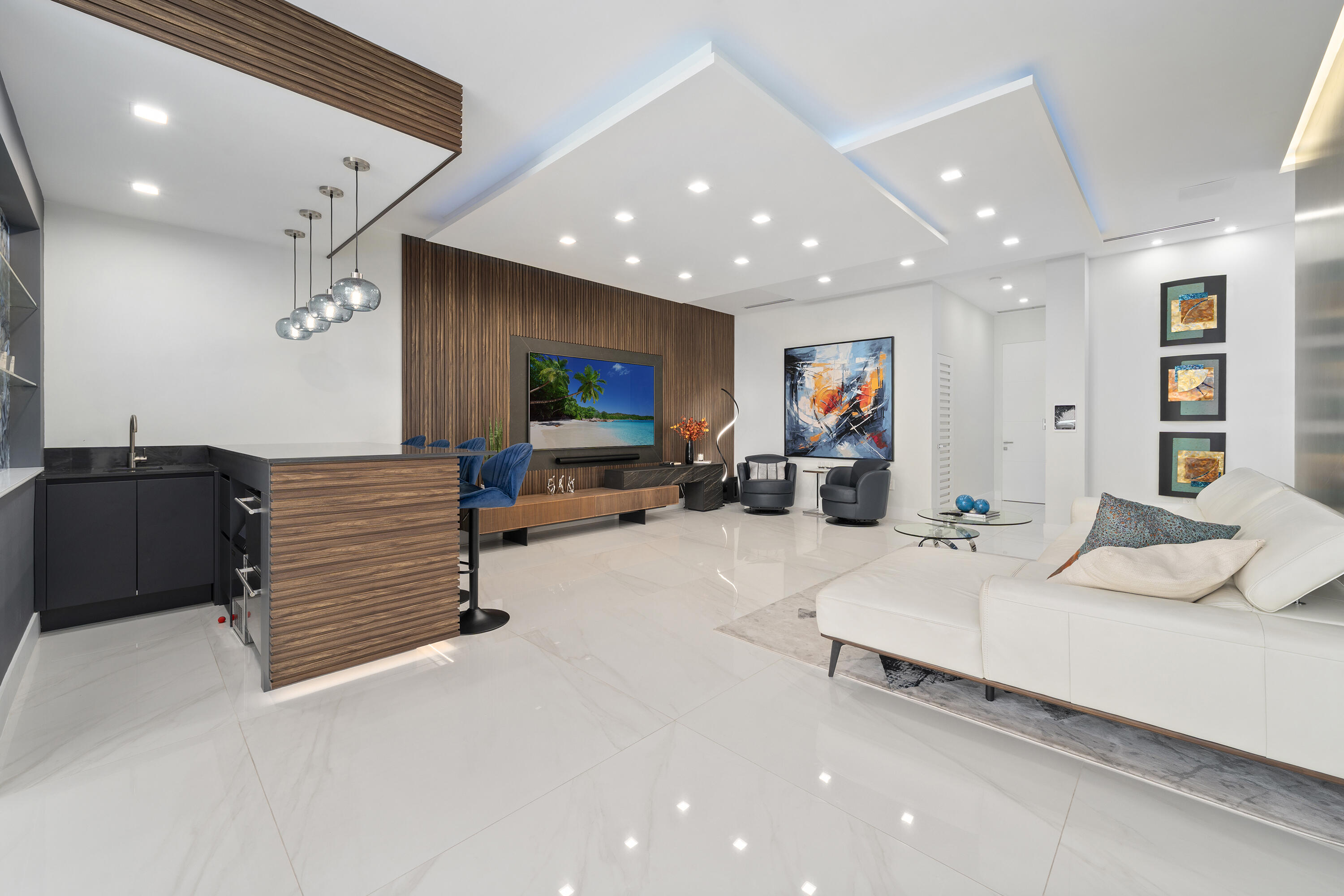 CORAL KEY VILLAS 2ND SEC - Residential