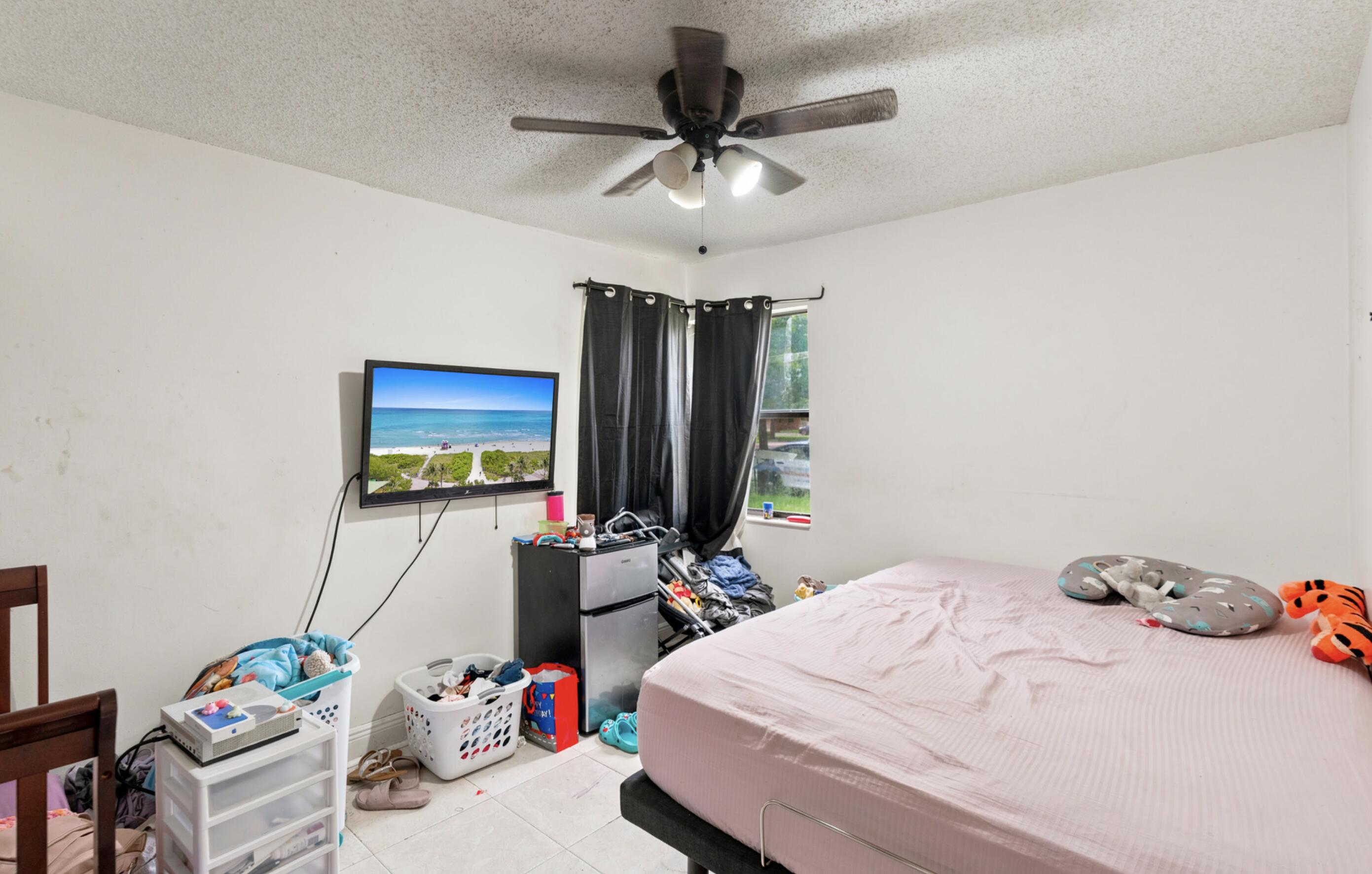 BEACHWOOD HEIGHTS - Residential