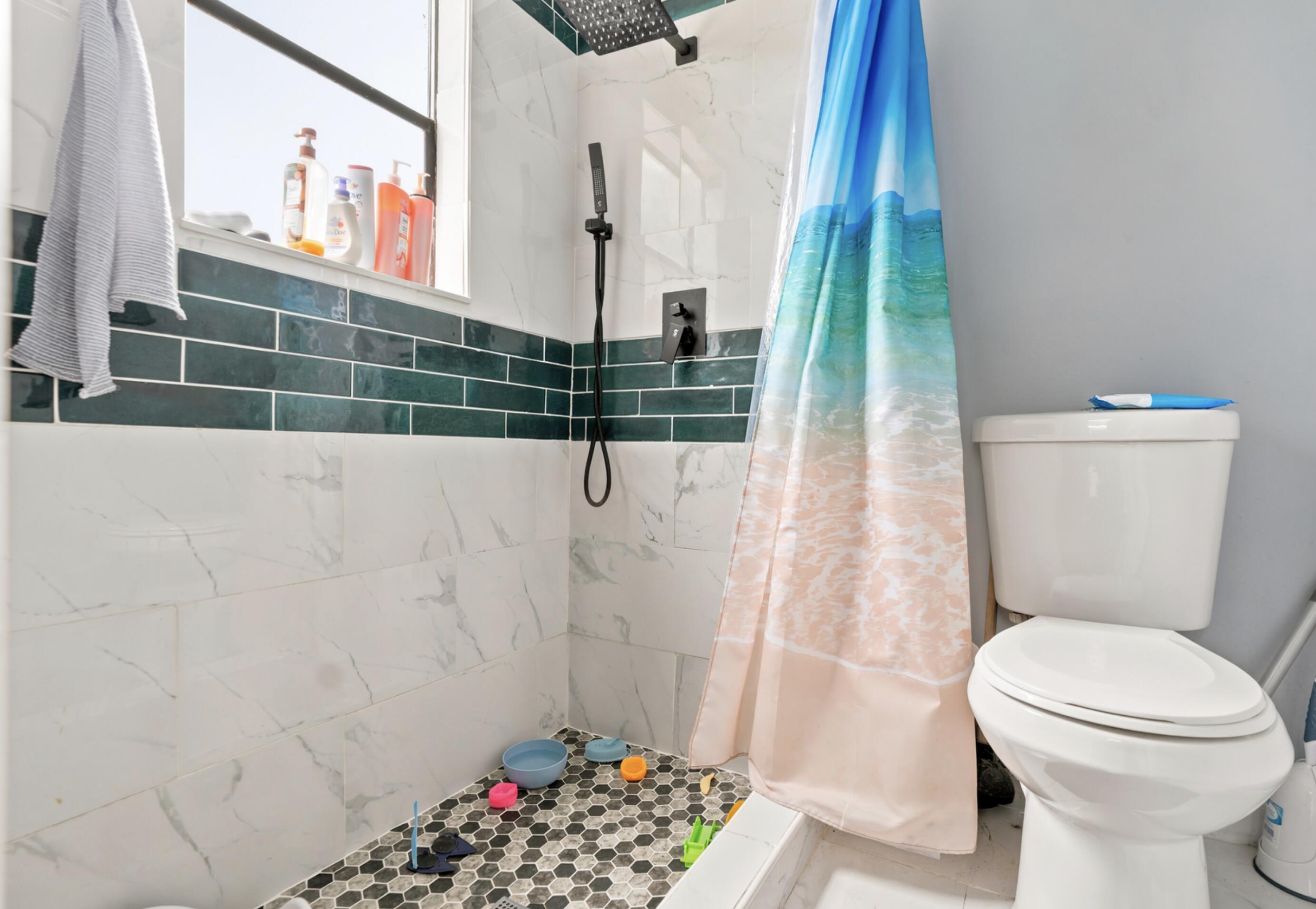 BEACHWOOD HEIGHTS - Residential