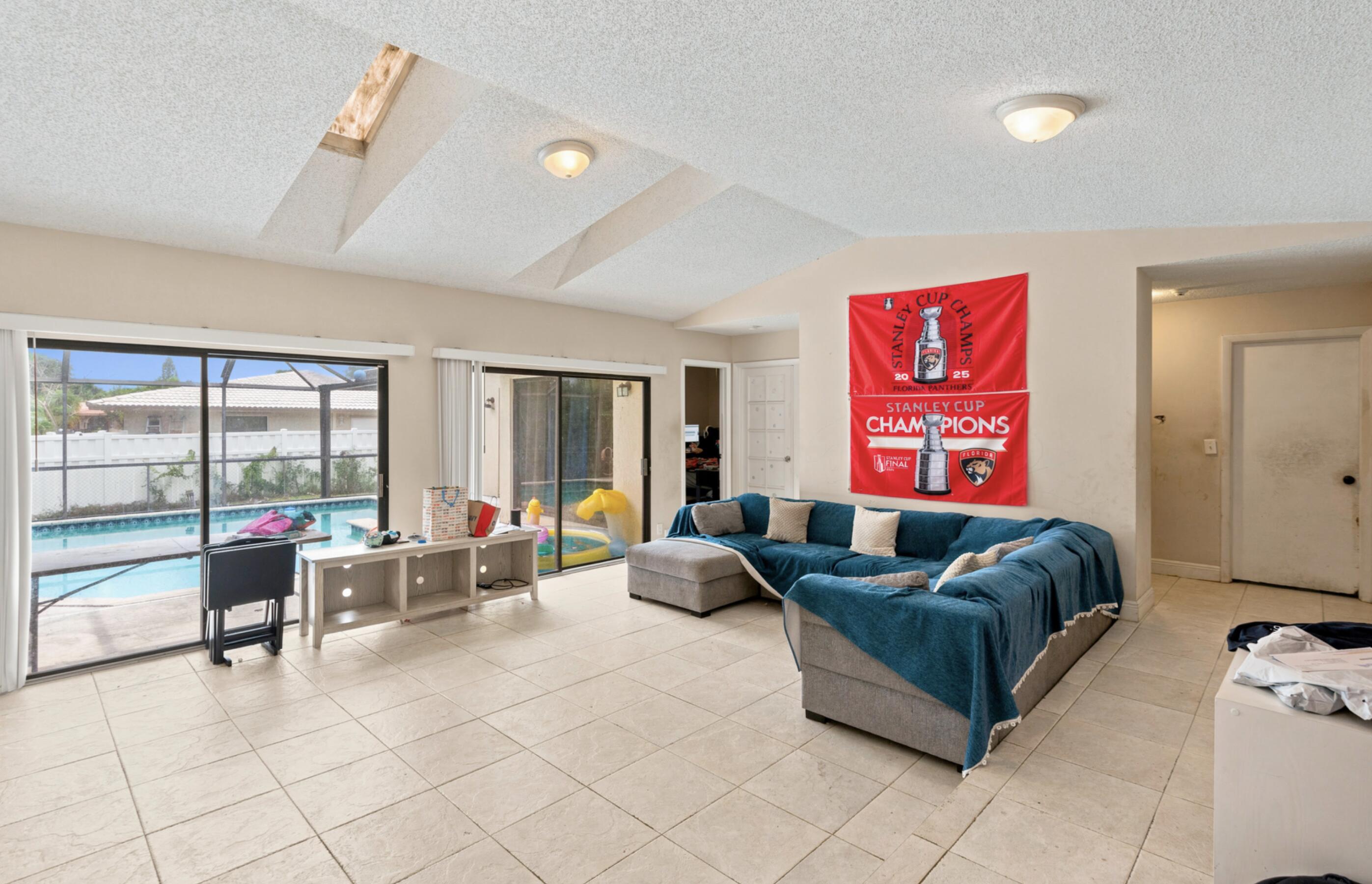 BEACHWOOD HEIGHTS - Residential