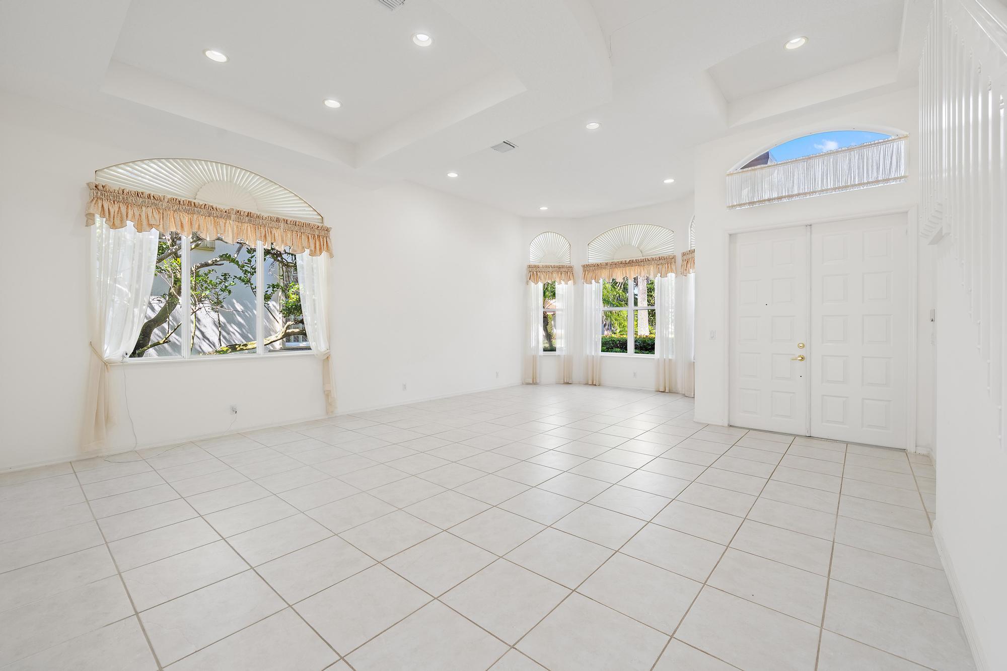 IBIS GOLF AND COUNTRY CLUB 18 - Residential