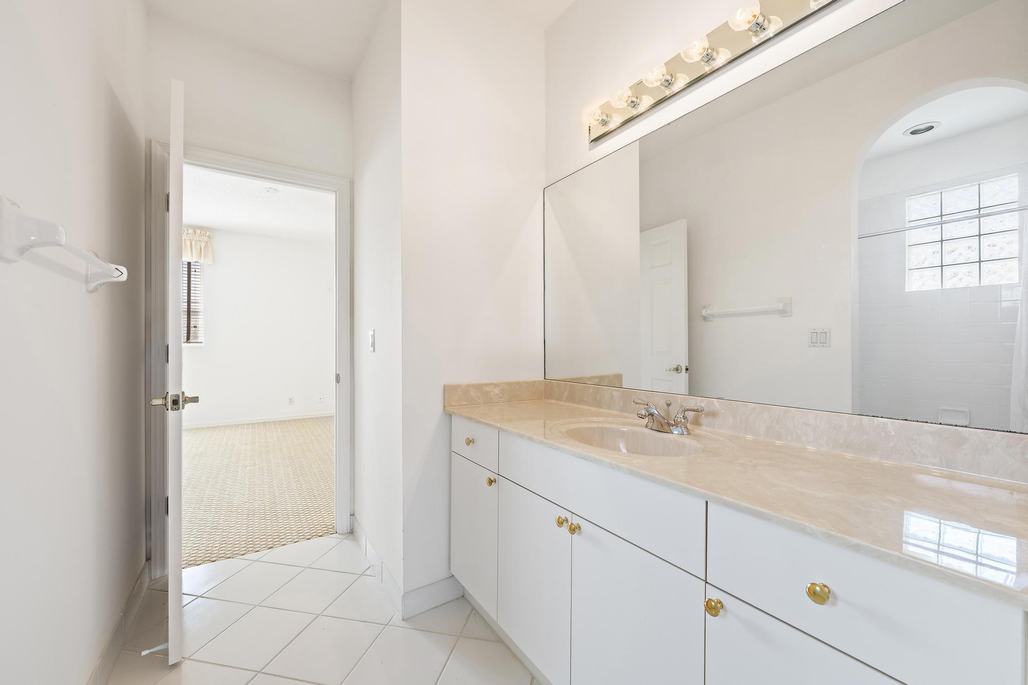 IBIS GOLF AND COUNTRY CLUB 18 - Residential