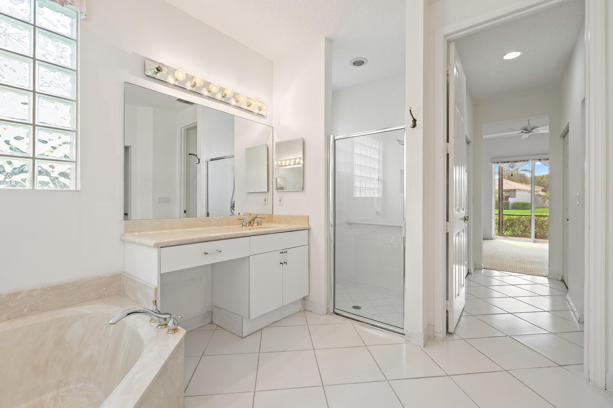 IBIS GOLF AND COUNTRY CLUB 18 - Residential