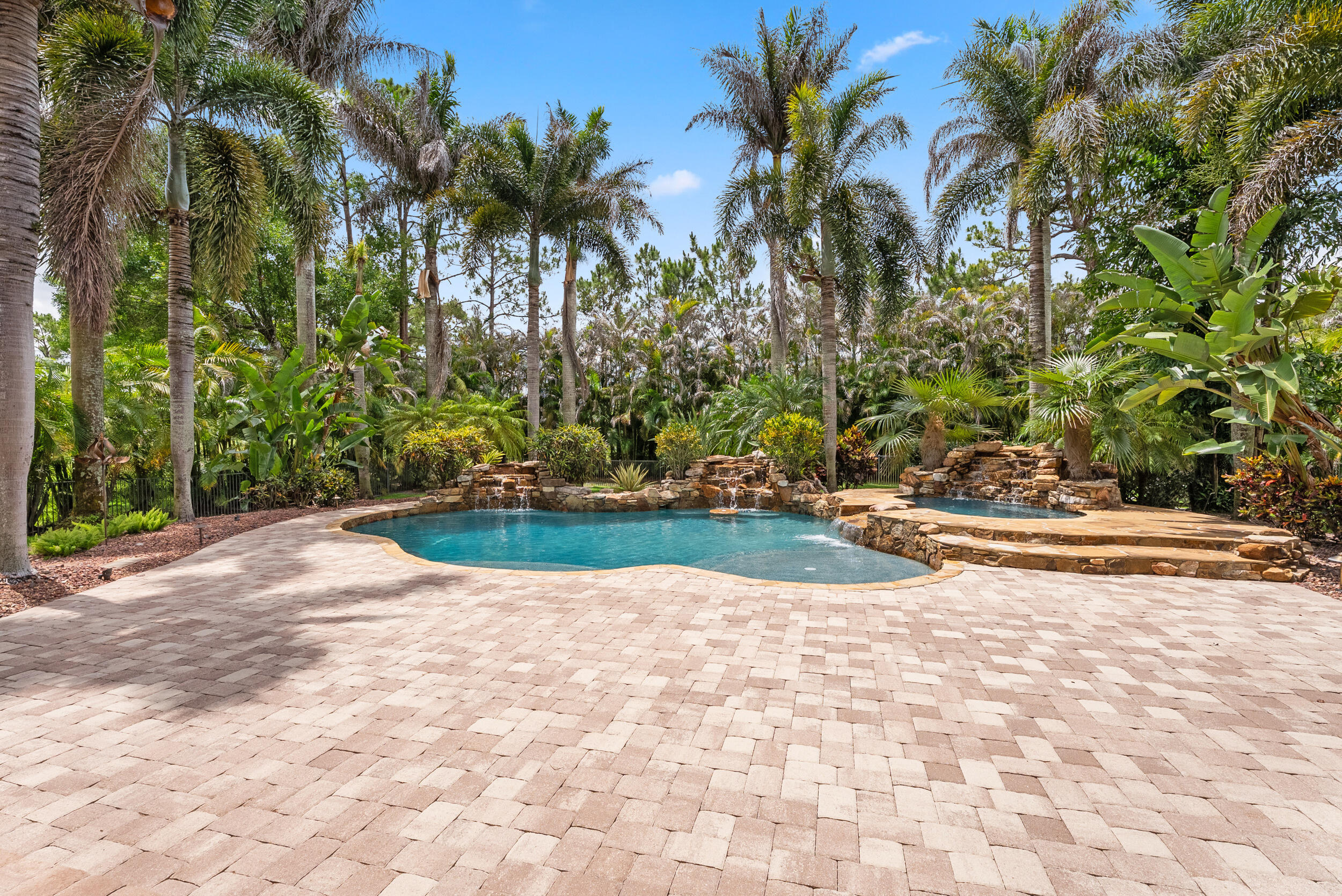 COBBLESTONE - Residential