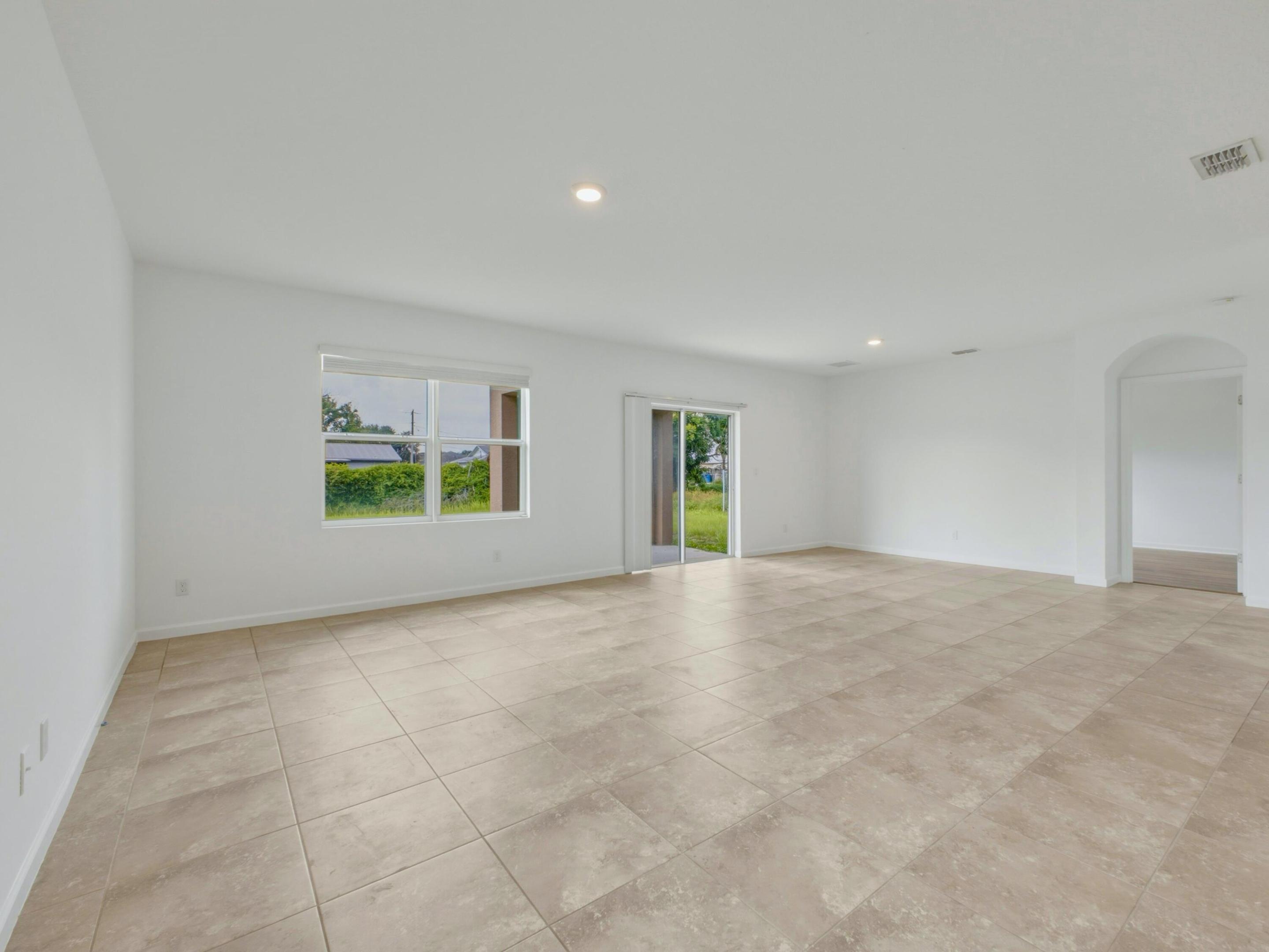 PORT ST LUCIE SECTION 9 - Residential