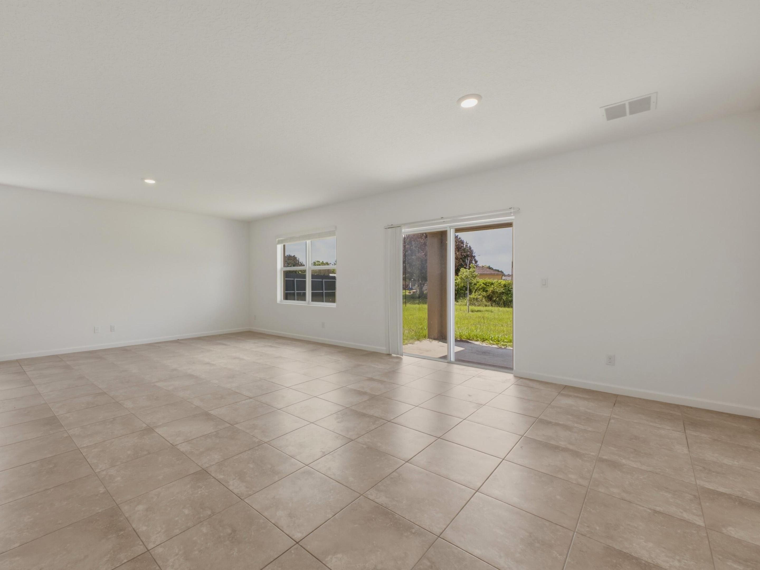 PORT ST LUCIE SECTION 9 - Residential