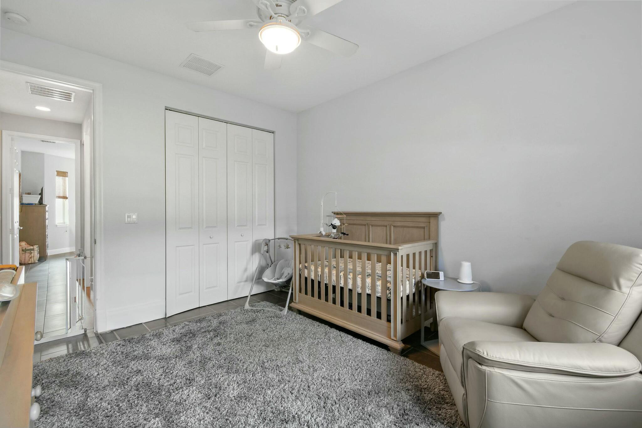 PORT ST LUCIE SECTION 7 - Residential Lease