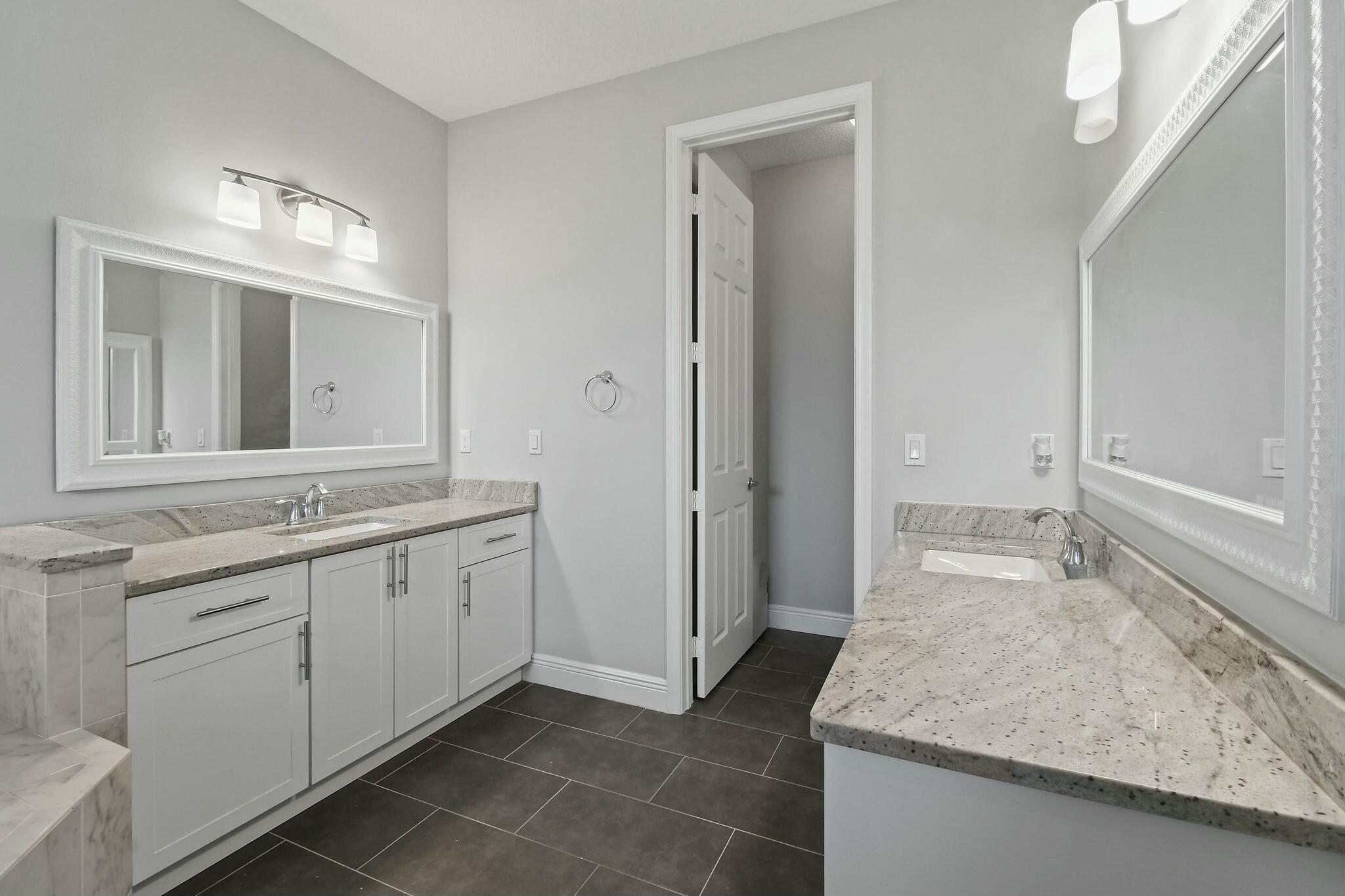 PORT ST LUCIE SECTION 7 - Residential Lease
