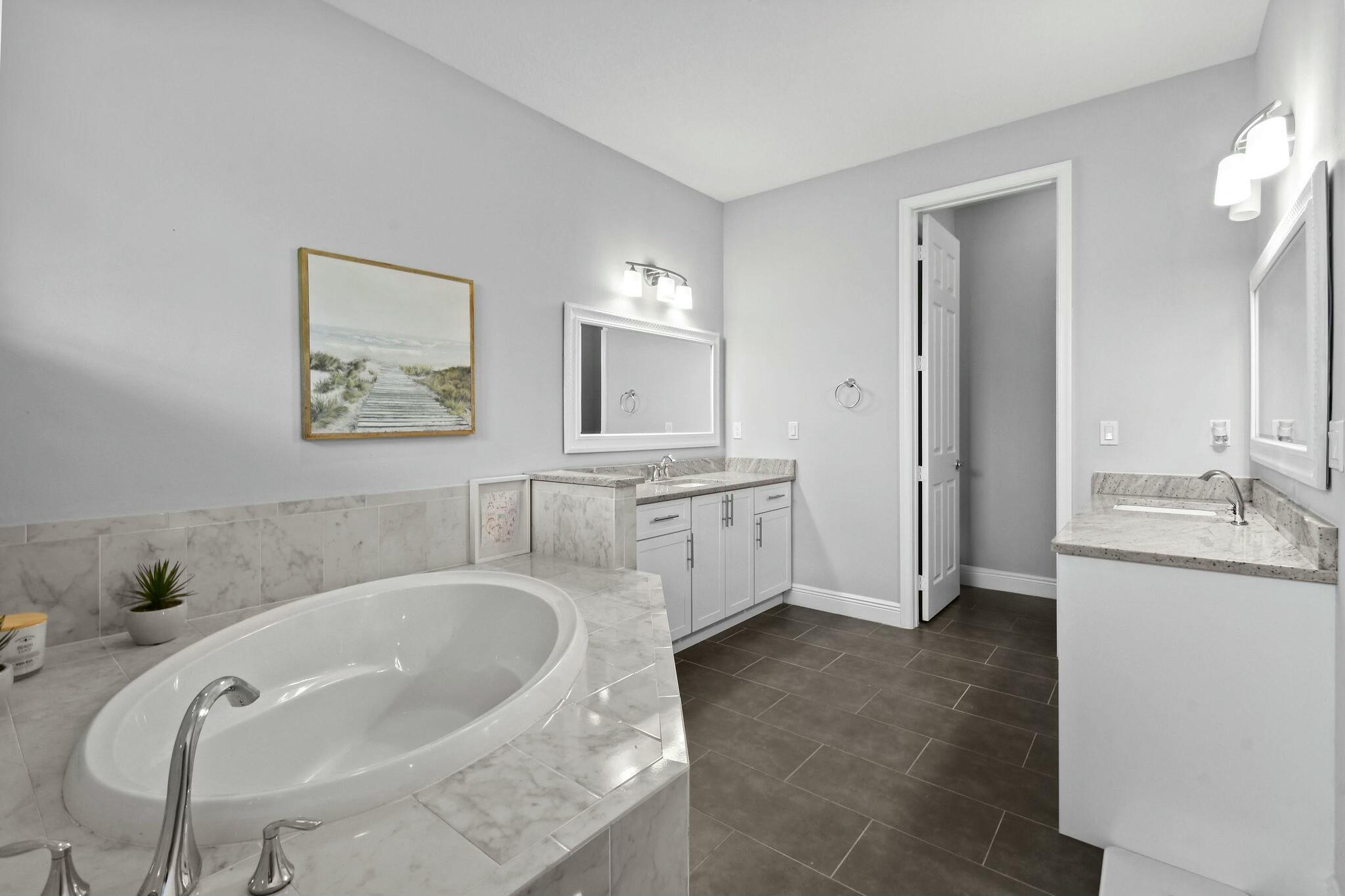PORT ST LUCIE SECTION 7 - Residential Lease