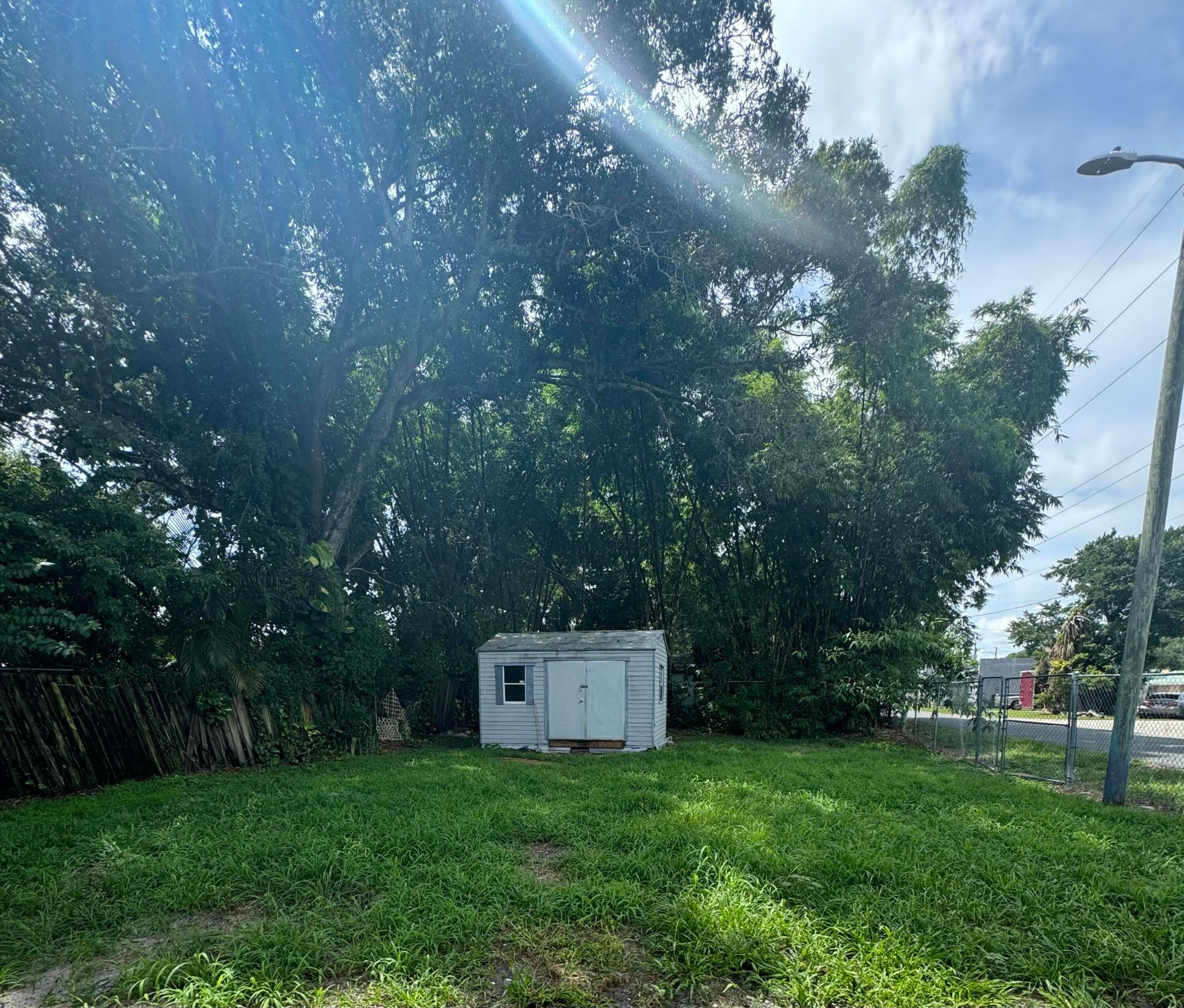 WESTWOOD MANOR SUBDIVISION - Residential