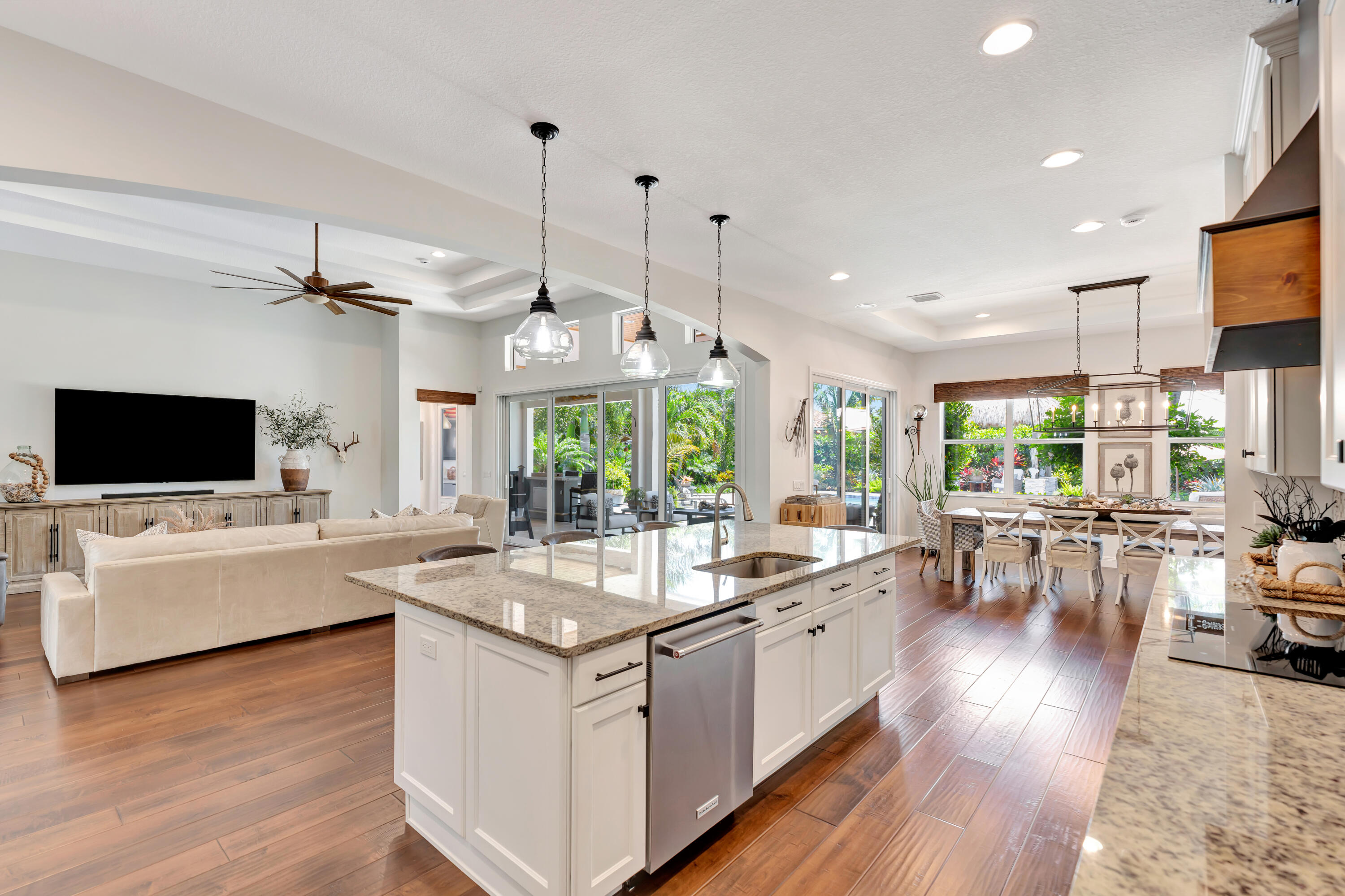 Palm Beach Country Estates - Residential