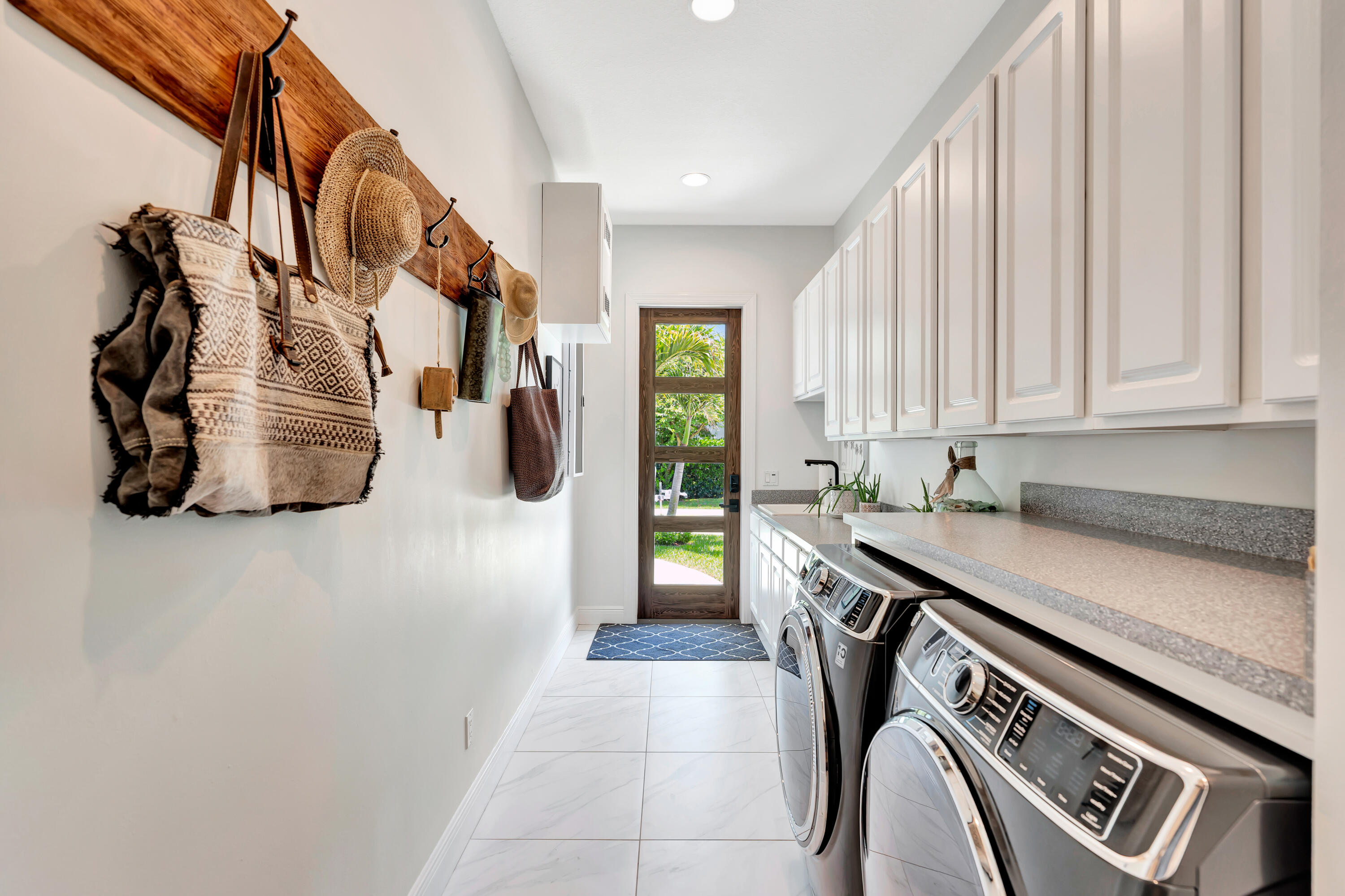 Palm Beach Country Estates - Residential