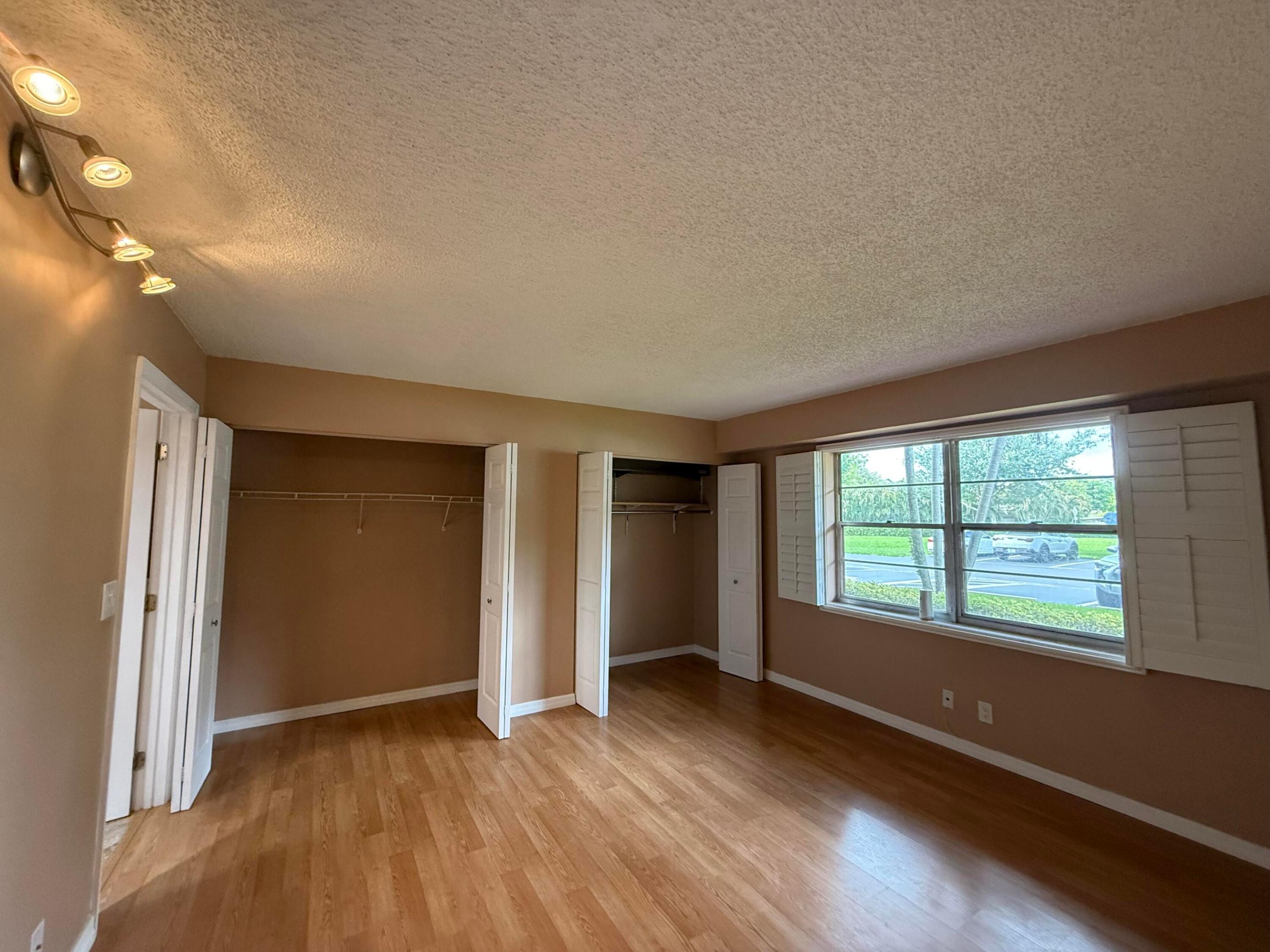 ROLLING HILLS GOLF AND TENNIS #1 - Residential Lease