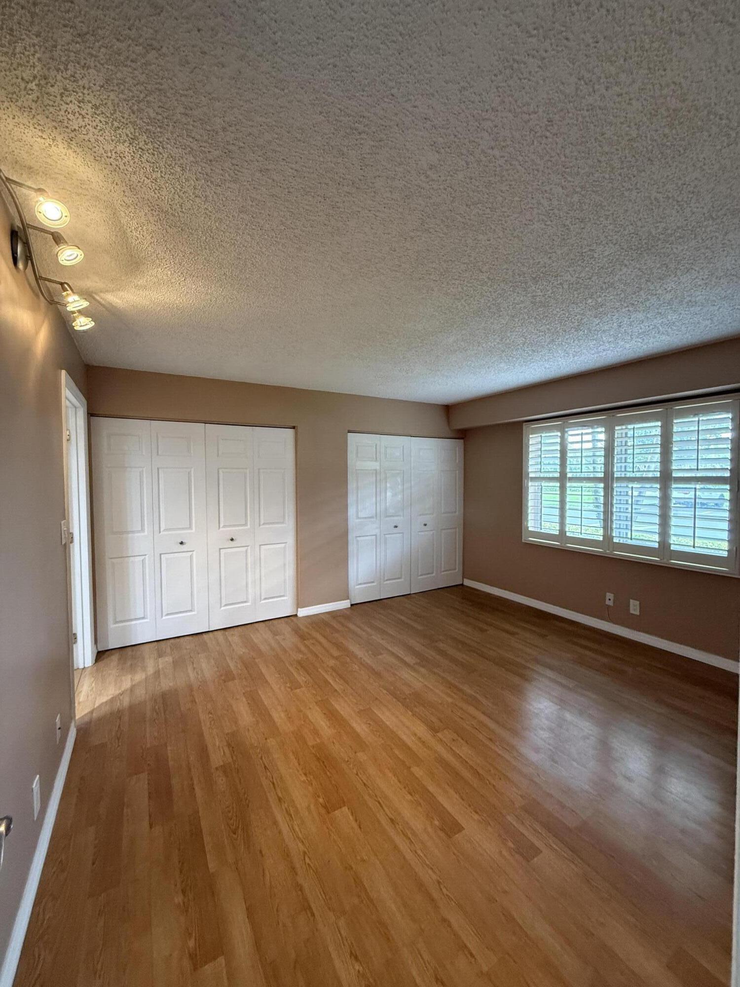 ROLLING HILLS GOLF AND TENNIS #1 - Residential Lease