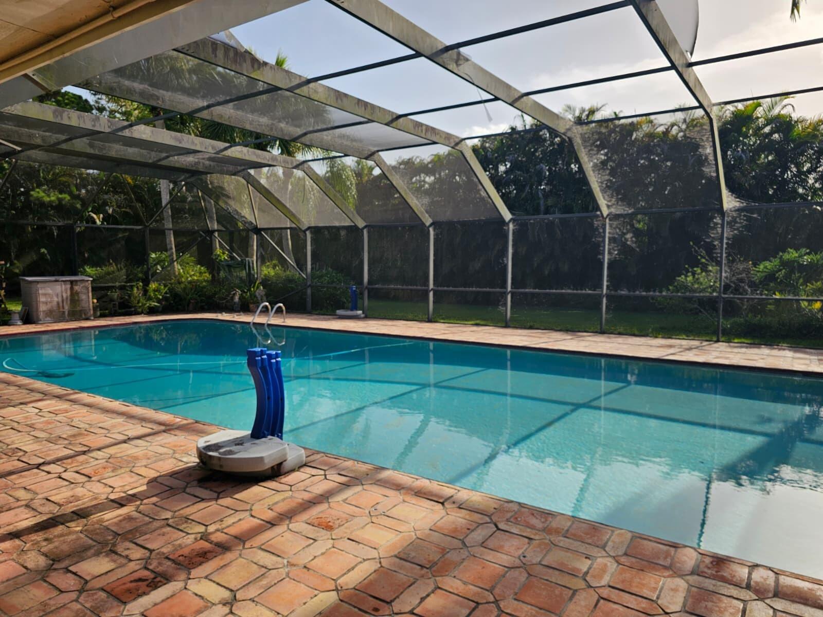 PALM BEACH COUNTRY ESTATES - Residential