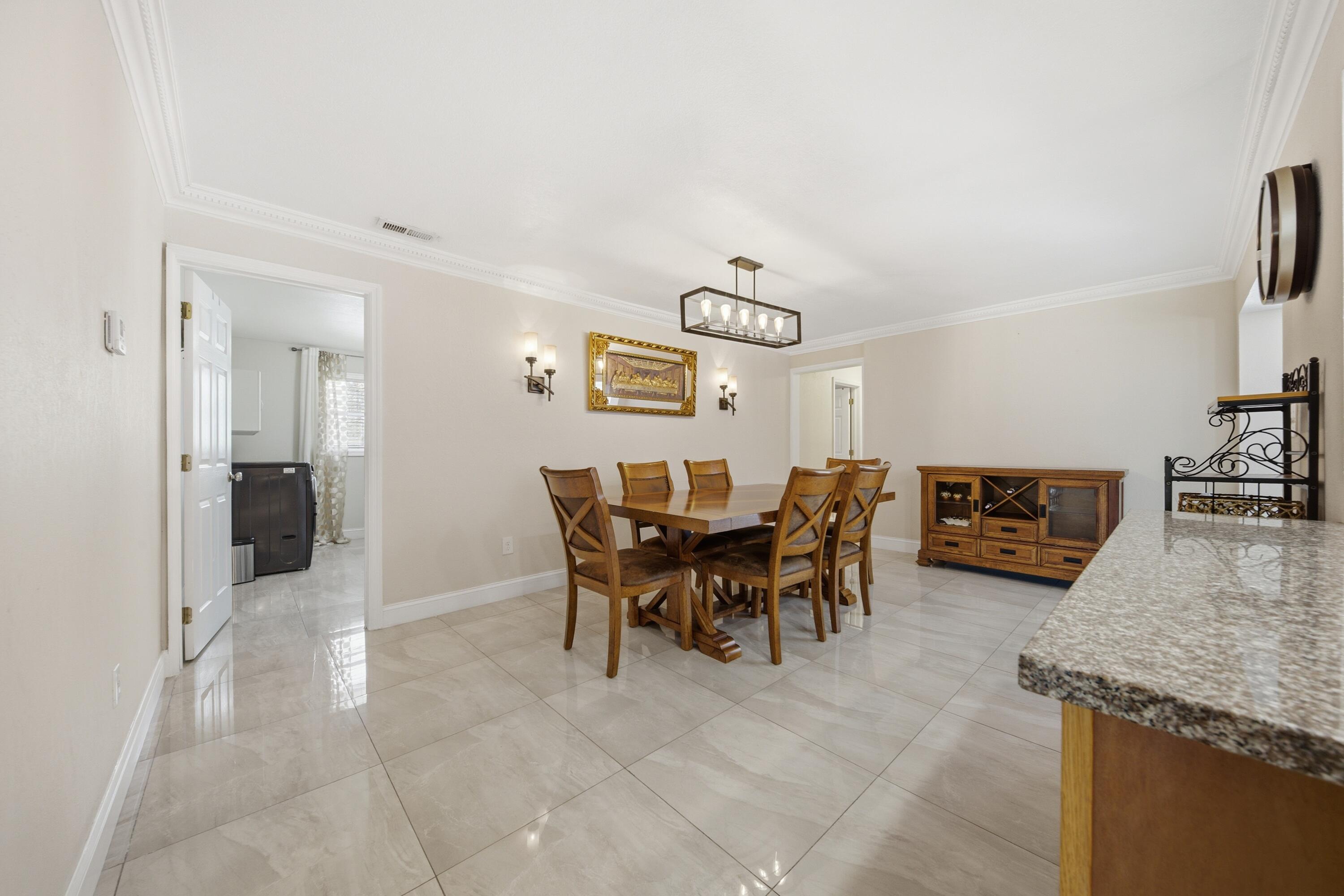 CORAL SPRINGS COUNTRY CLUB - Residential
