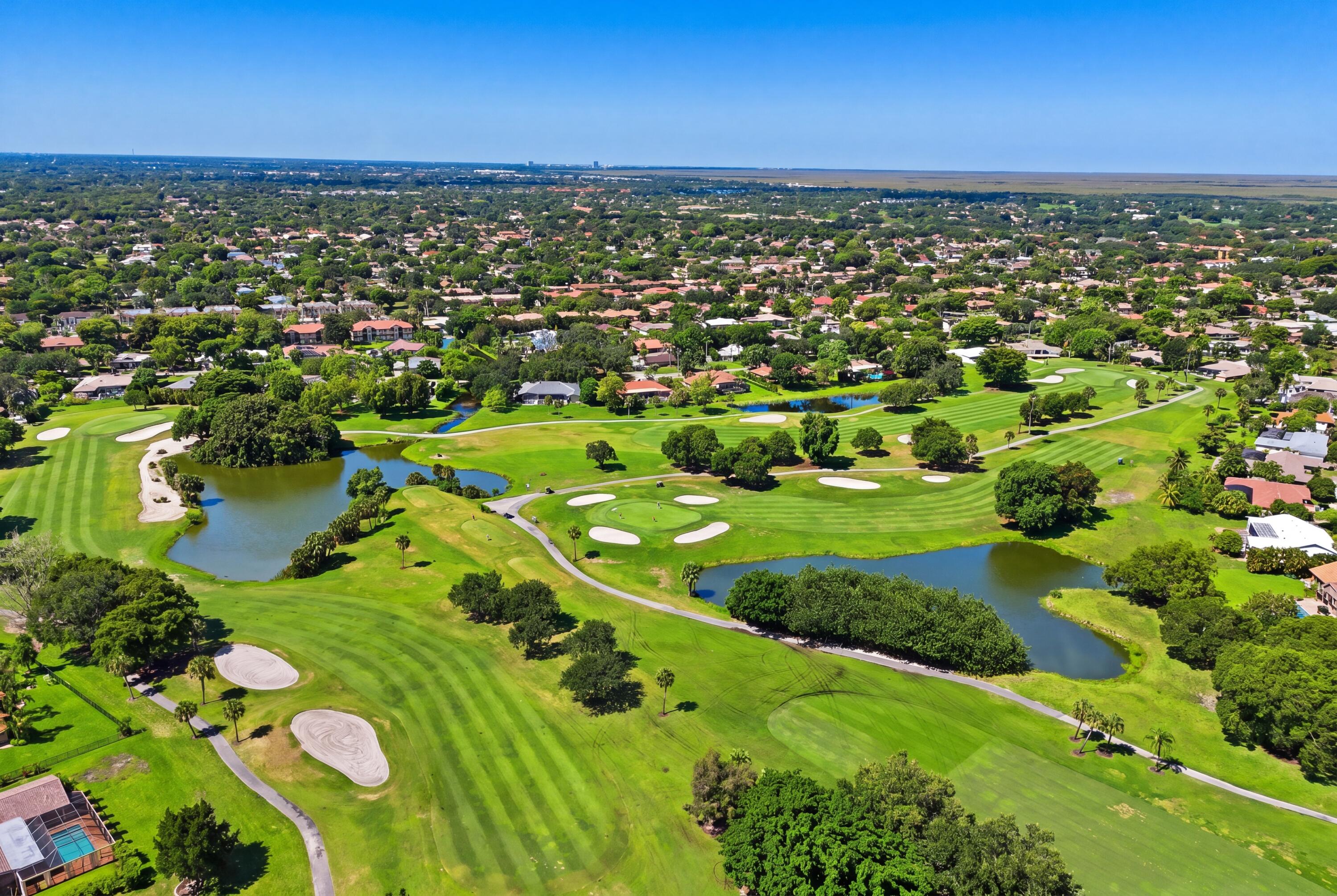 CORAL SPRINGS COUNTRY CLUB - Residential
