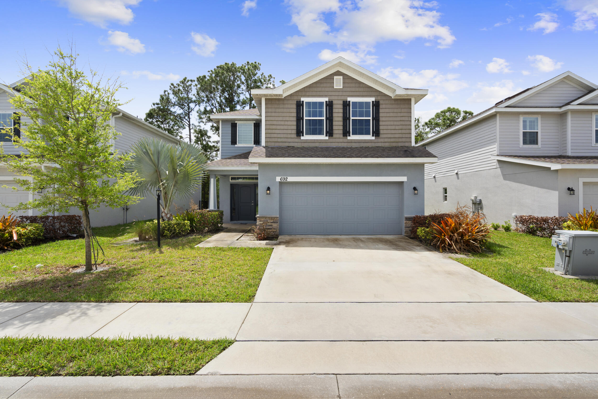RIVER PLACE ON THE ST LUCIE NO 10 1ST REPLAT - Residential