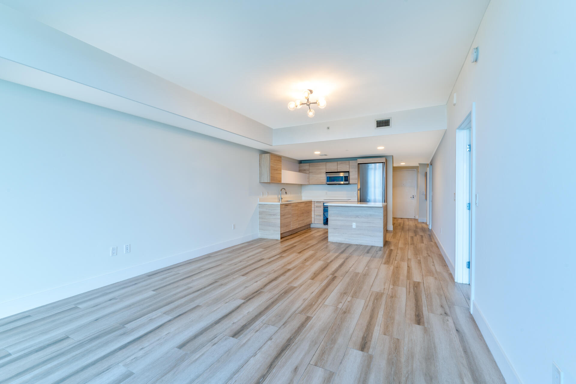 THE HARBOUR NORTH CONDO - Residential Lease