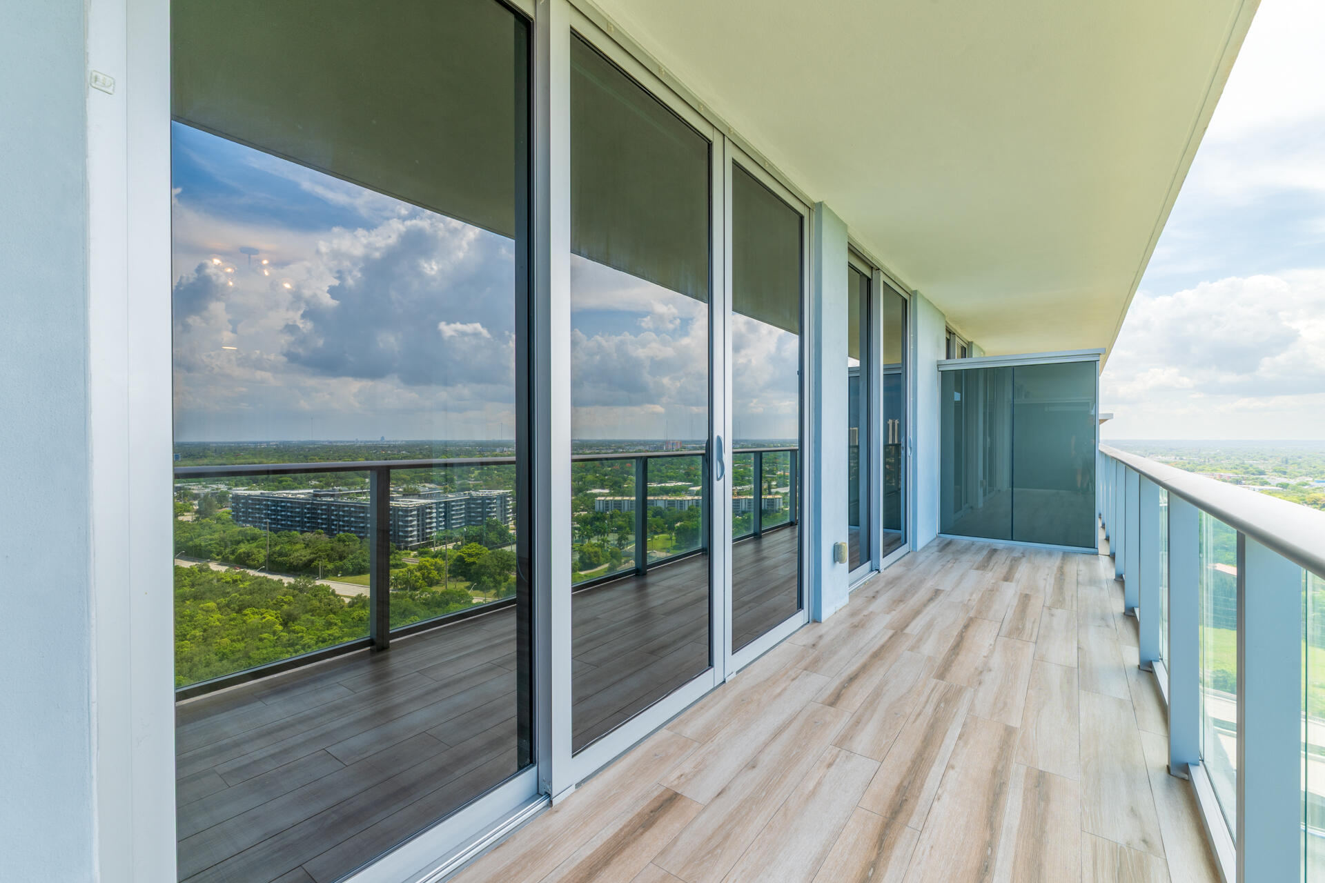 THE HARBOUR NORTH CONDO - Residential Lease