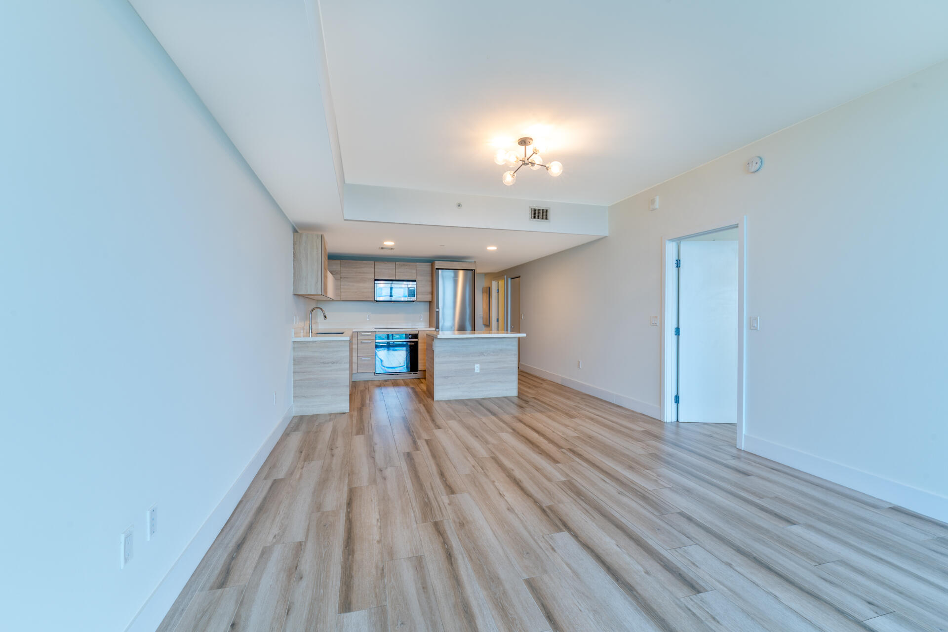 THE HARBOUR NORTH CONDO - Residential Lease