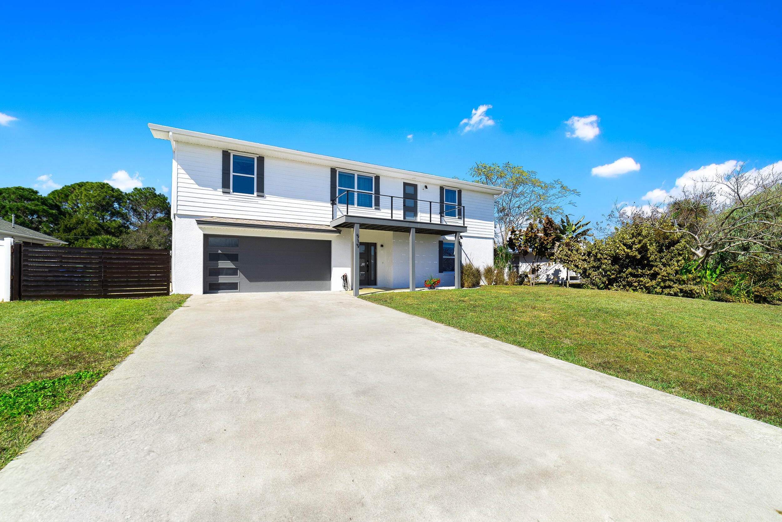 SEBASTIAN HIGHLANDS UNIT 8 - Residential