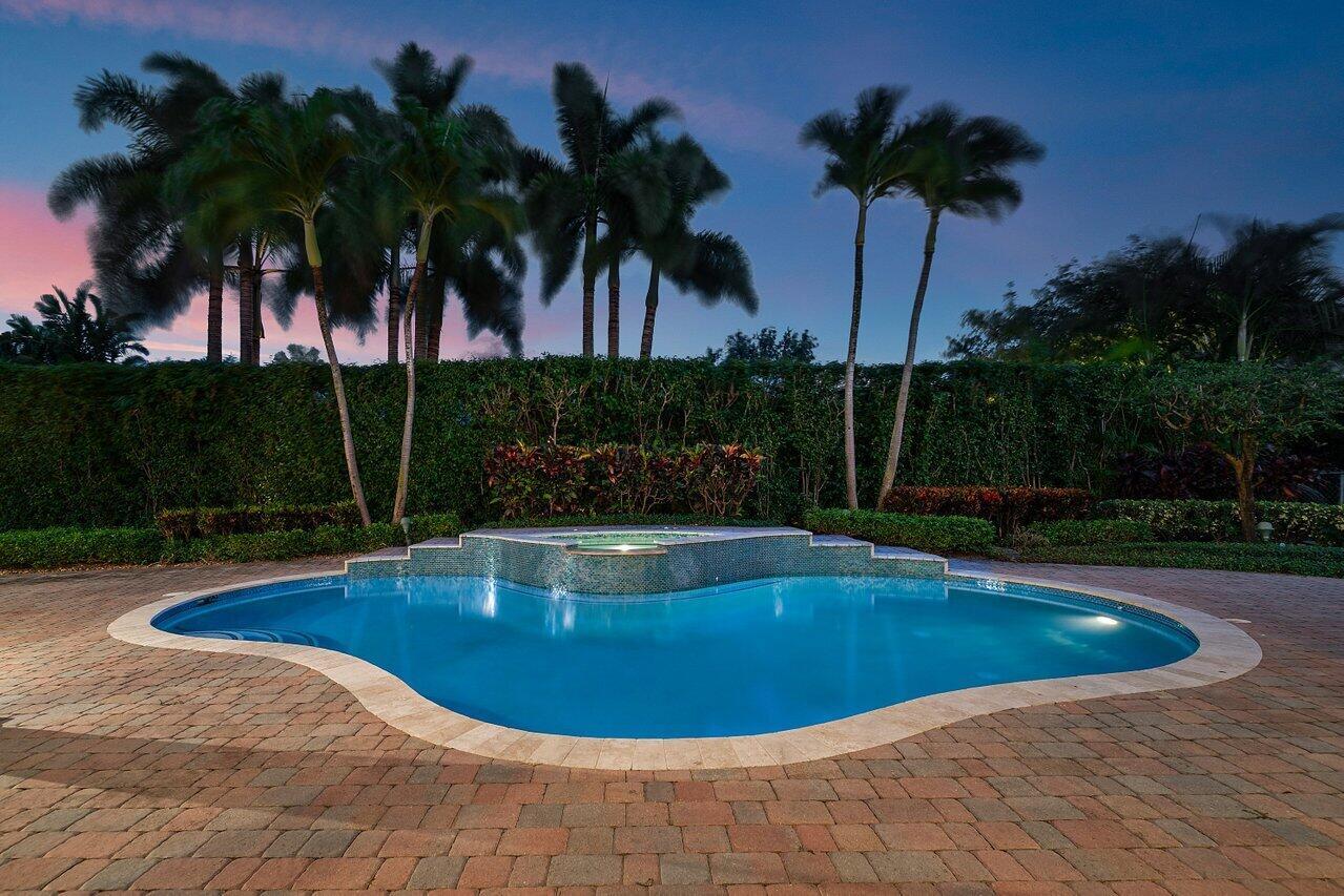ROYAL PALM YACHT & COUNTRY CLUB - Residential