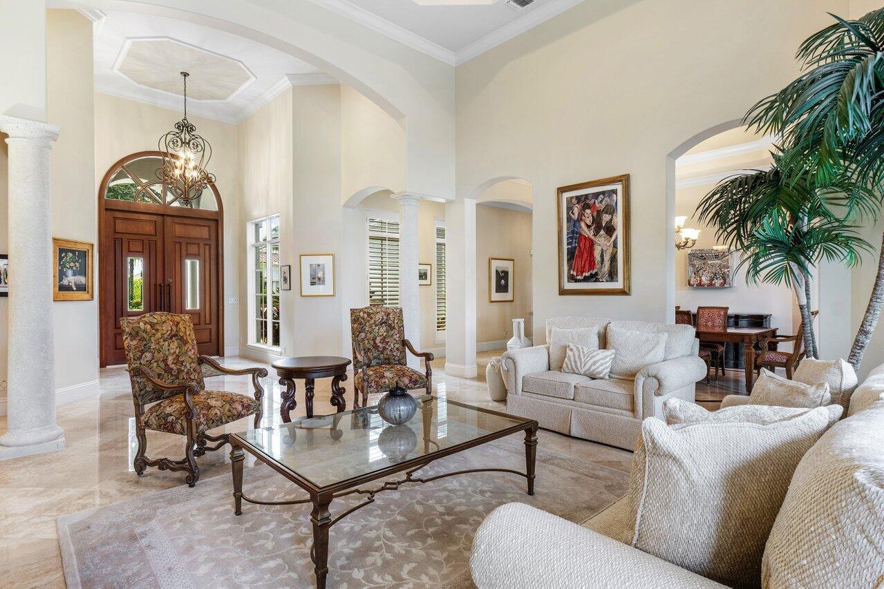 ROYAL PALM YACHT & COUNTRY CLUB - Residential