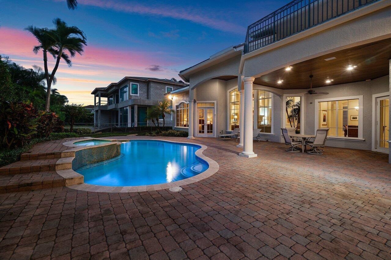 ROYAL PALM YACHT & COUNTRY CLUB - Residential