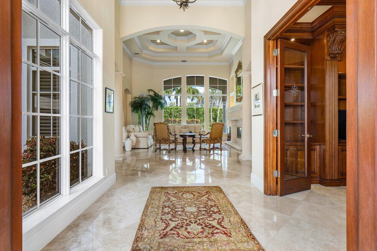 ROYAL PALM YACHT & COUNTRY CLUB - Residential