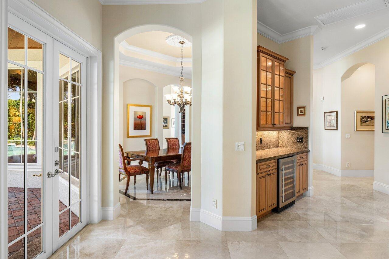 ROYAL PALM YACHT & COUNTRY CLUB - Residential