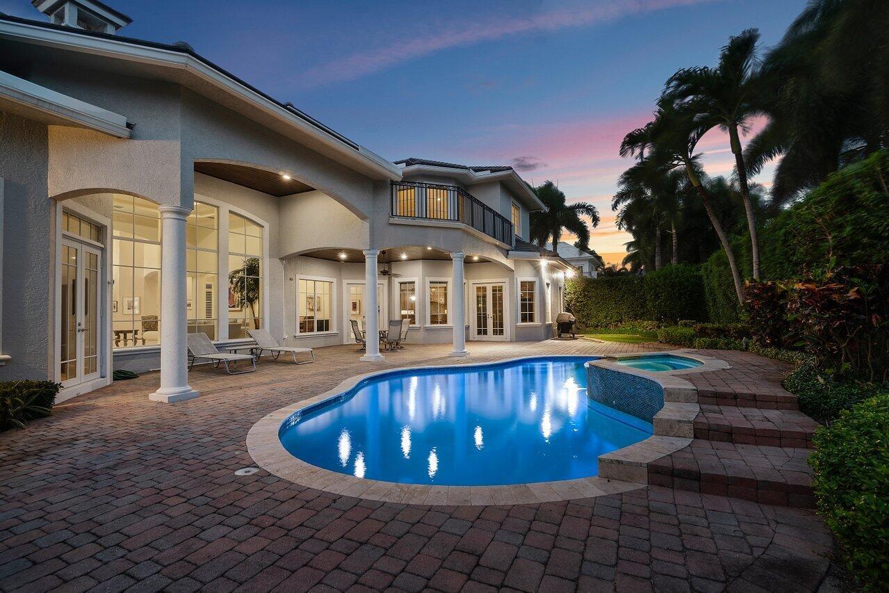 ROYAL PALM YACHT & COUNTRY CLUB - Residential
