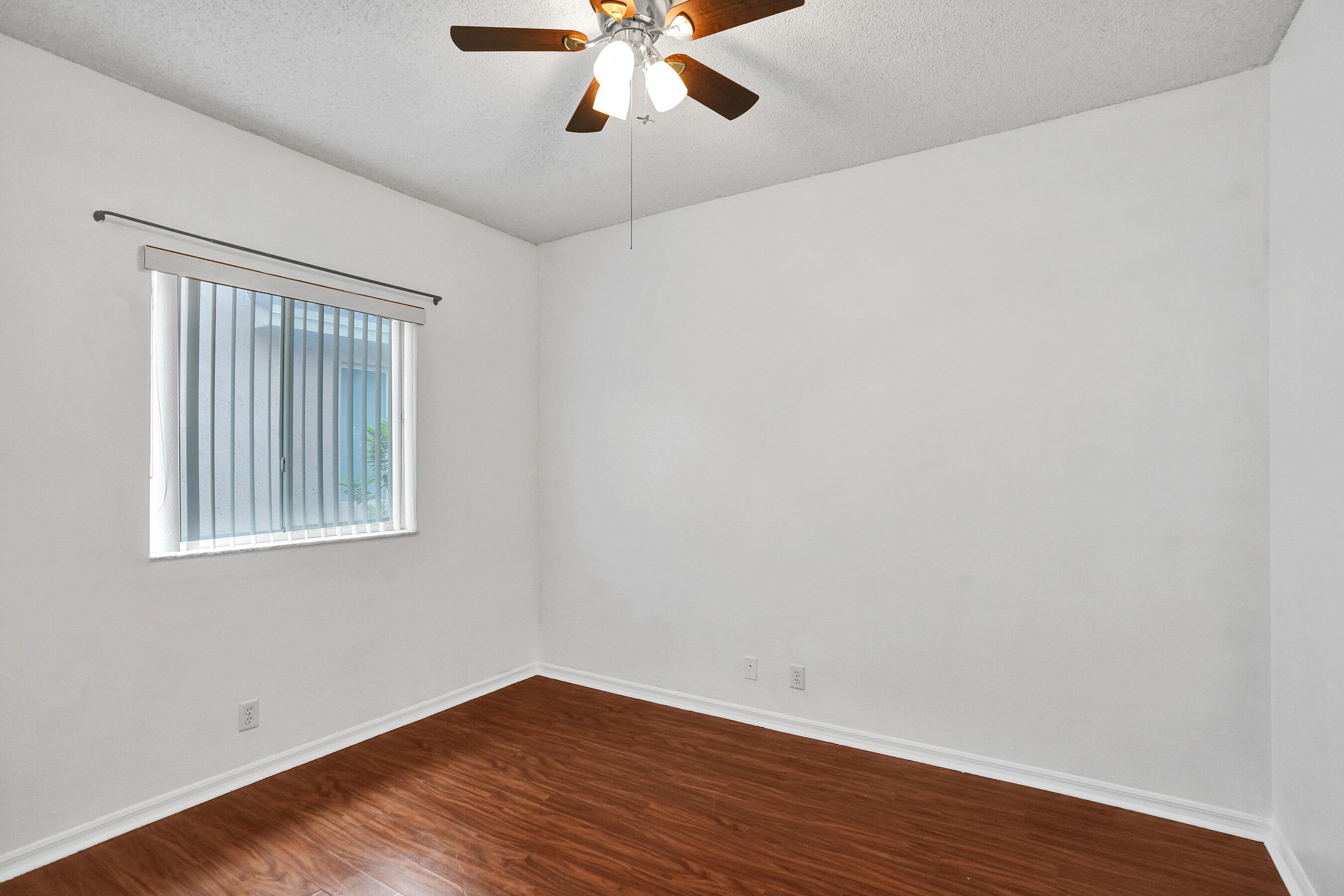 BANYAN TRAILS - Residential Lease