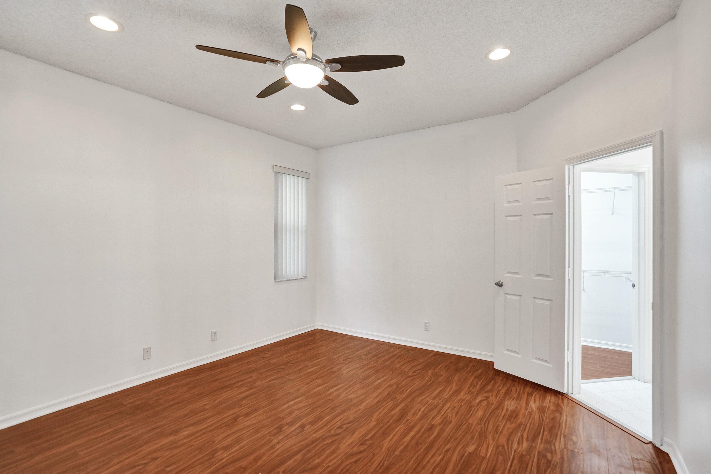 BANYAN TRAILS - Residential Lease