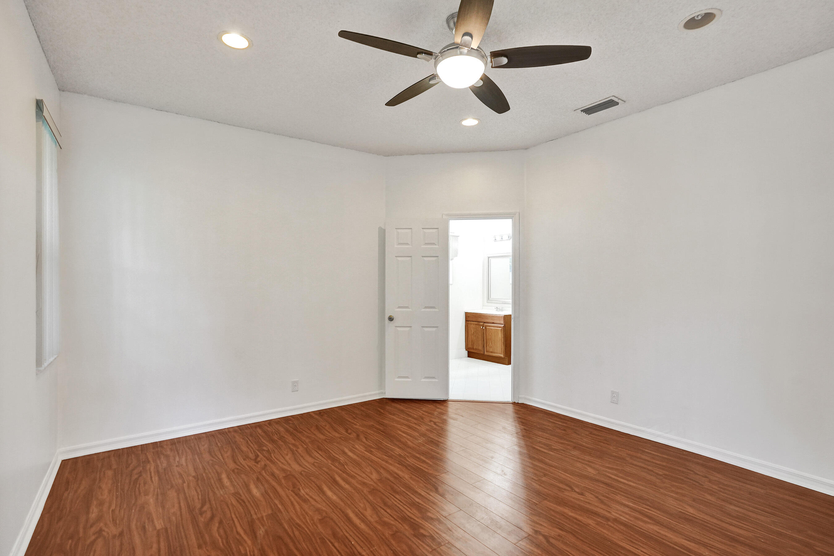 BANYAN TRAILS - Residential Lease