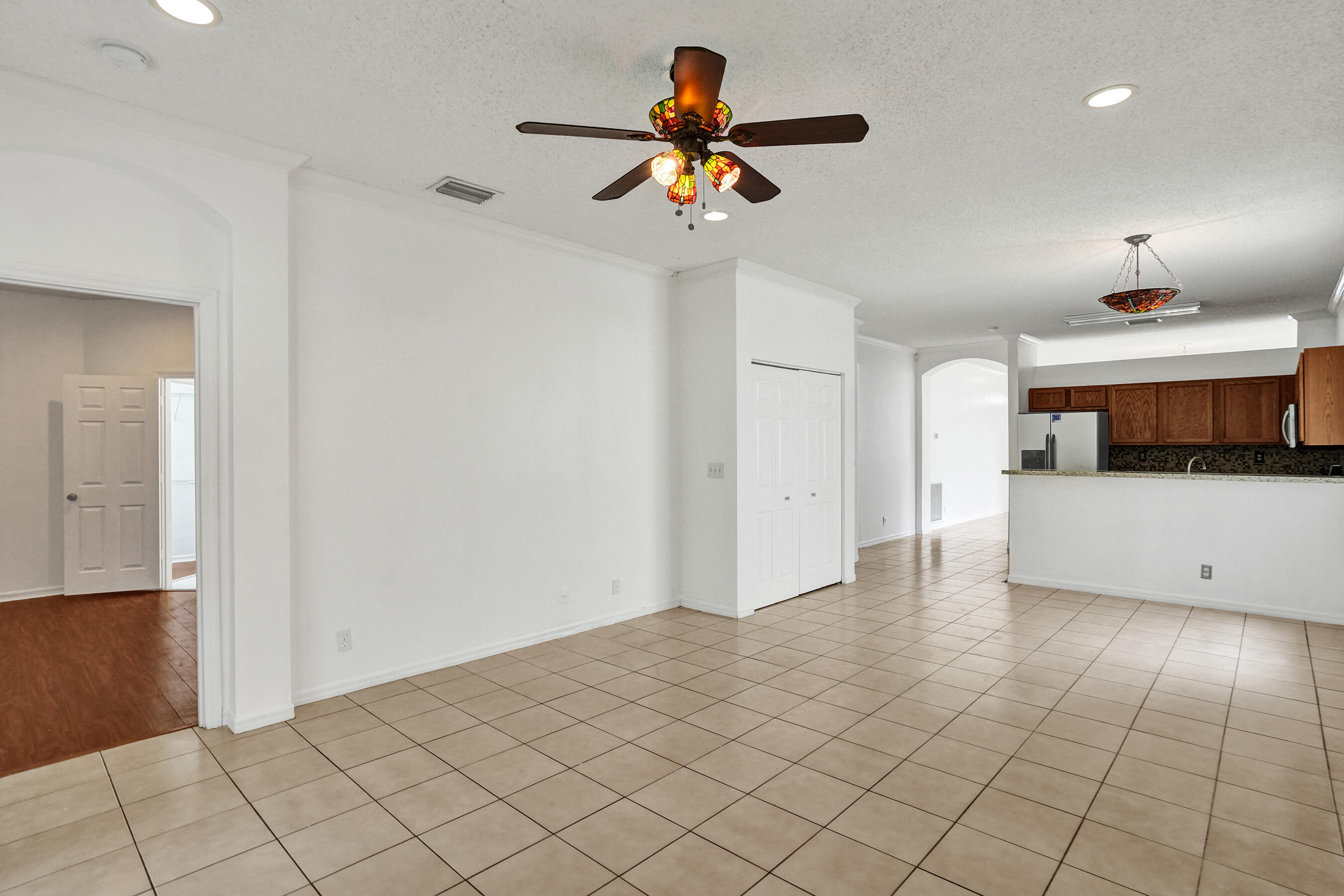 BANYAN TRAILS - Residential Lease