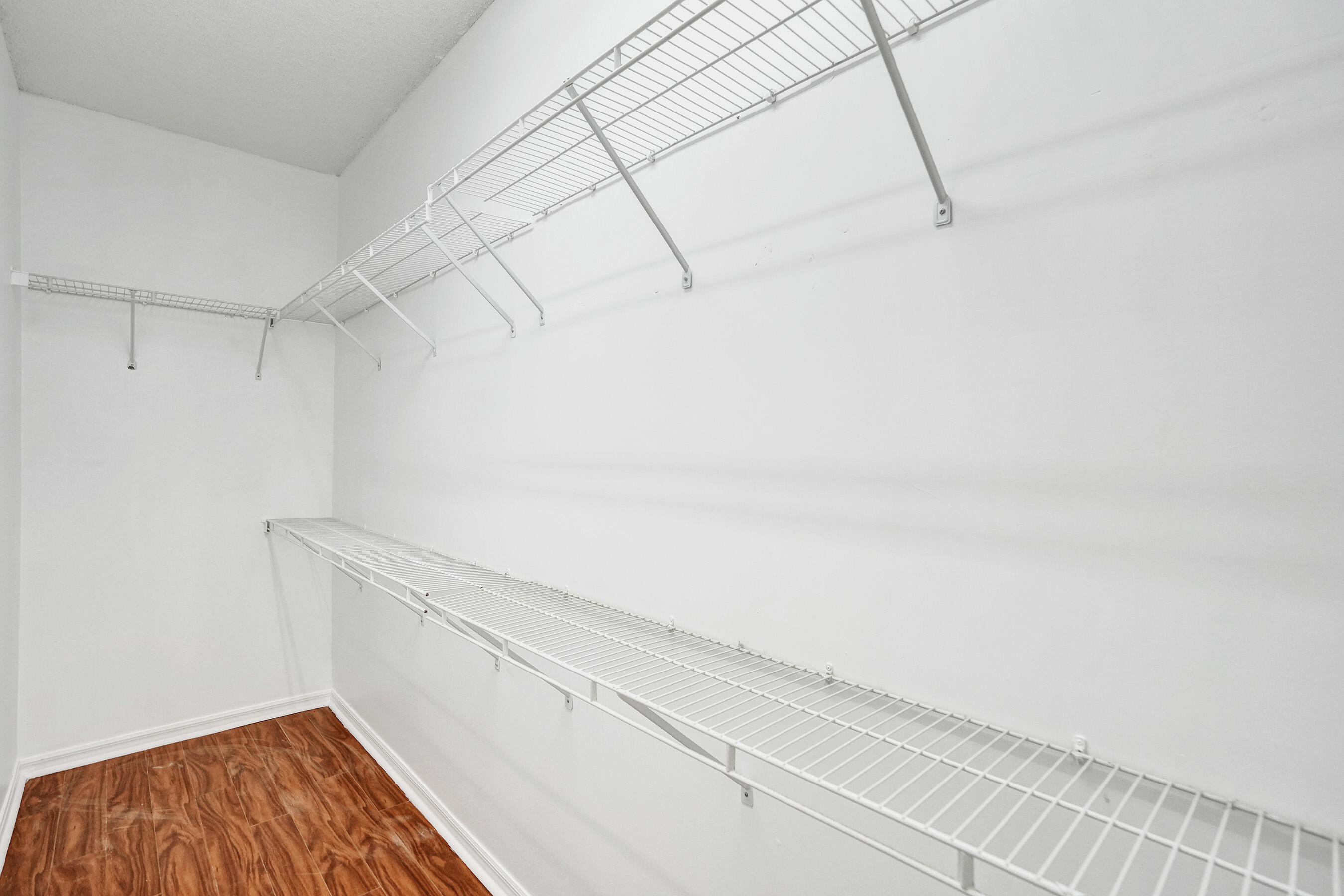 BANYAN TRAILS - Residential Lease
