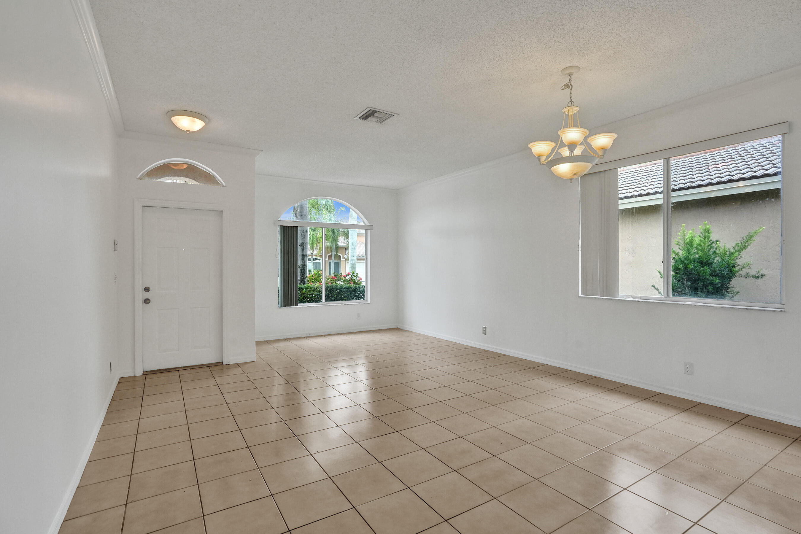 BANYAN TRAILS - Residential Lease