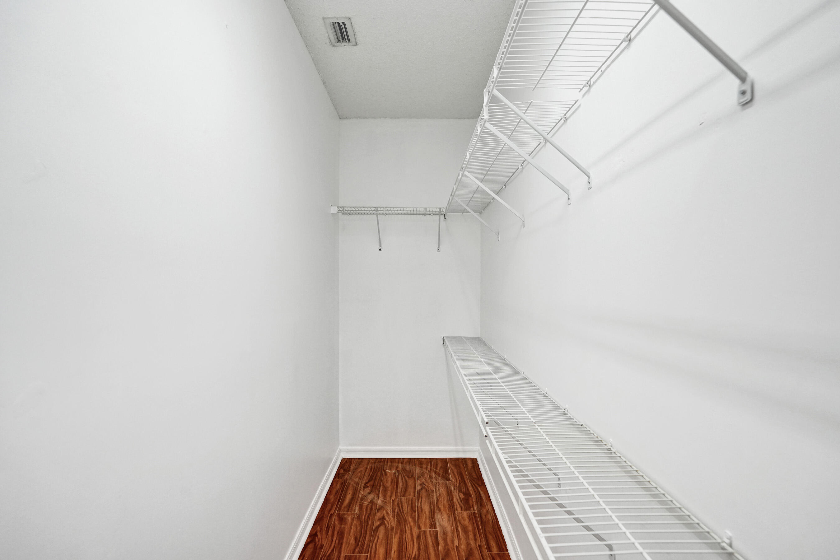 BANYAN TRAILS - Residential Lease