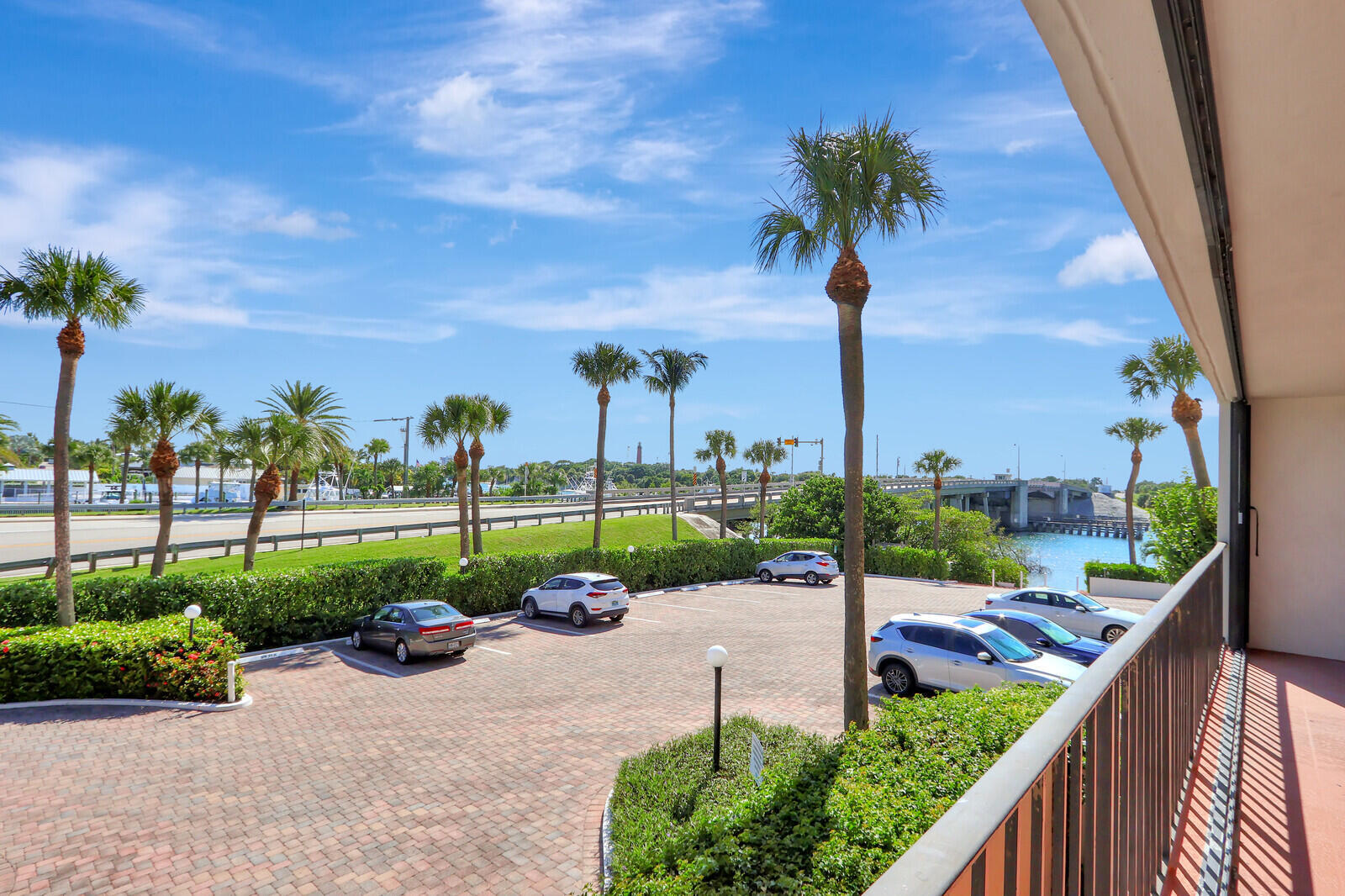 OCEAN VILLAS CONDO APTS - Residential