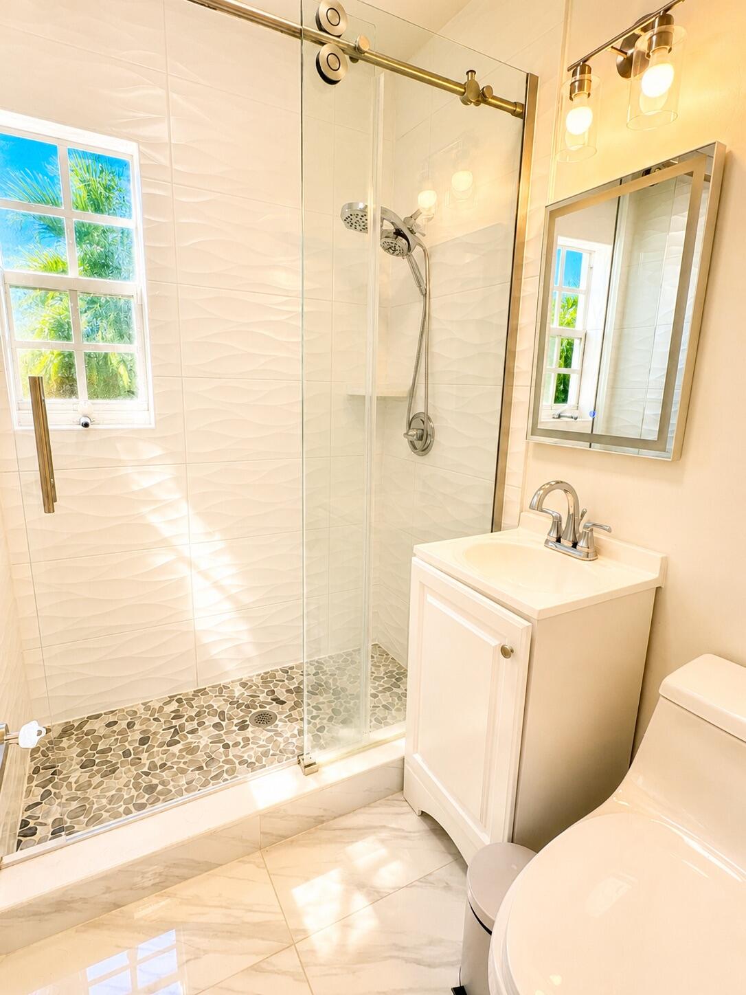 LAUDERDALE - Residential Lease