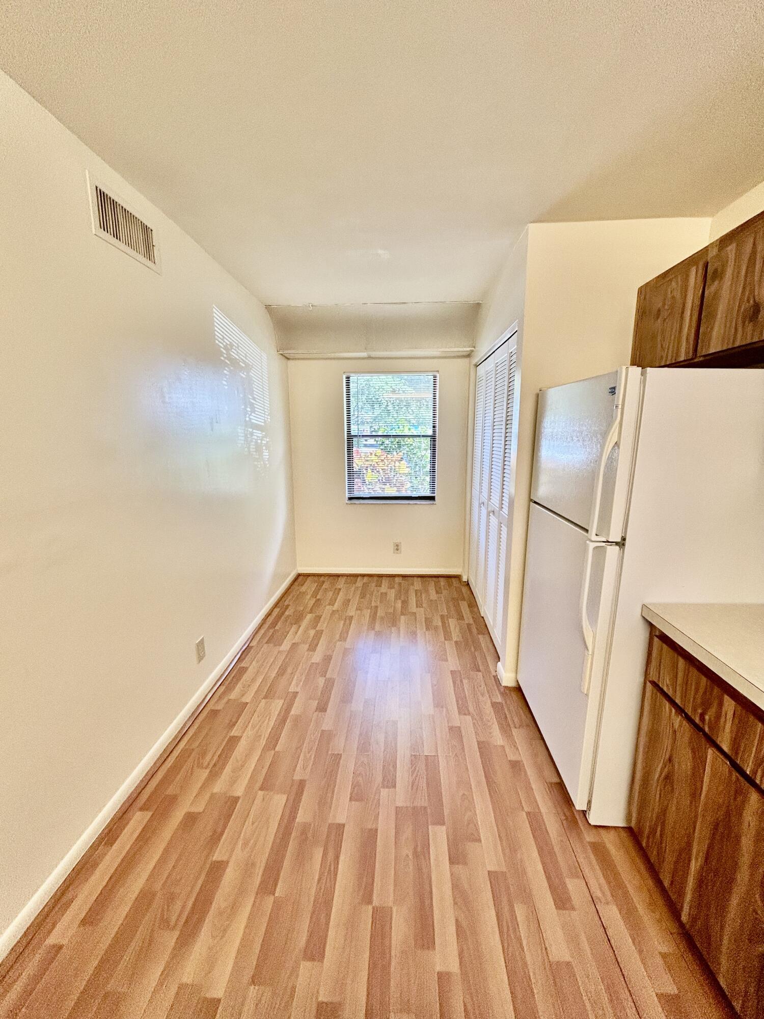 DELRAY OAKS WEST CONDO - Residential