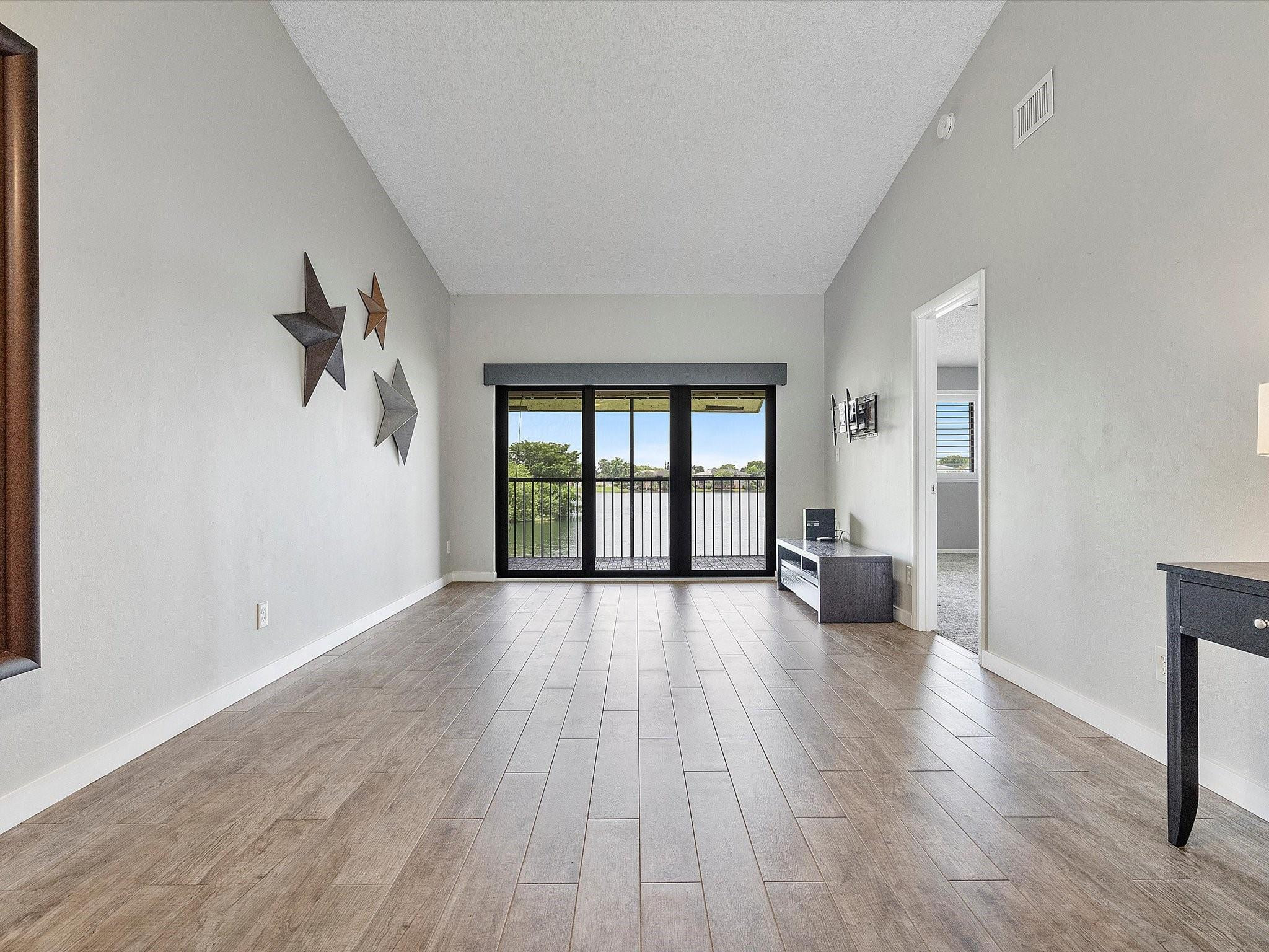 MIRA LAGO CONDO - Residential