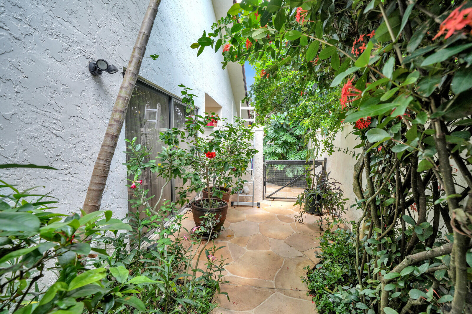 PRADERA PH 2 - Residential