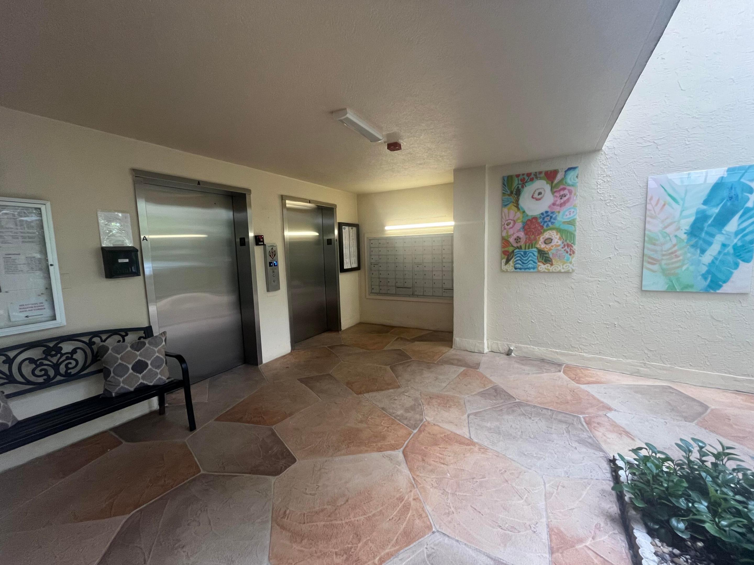 HUNTINGTON LAKES - Residential