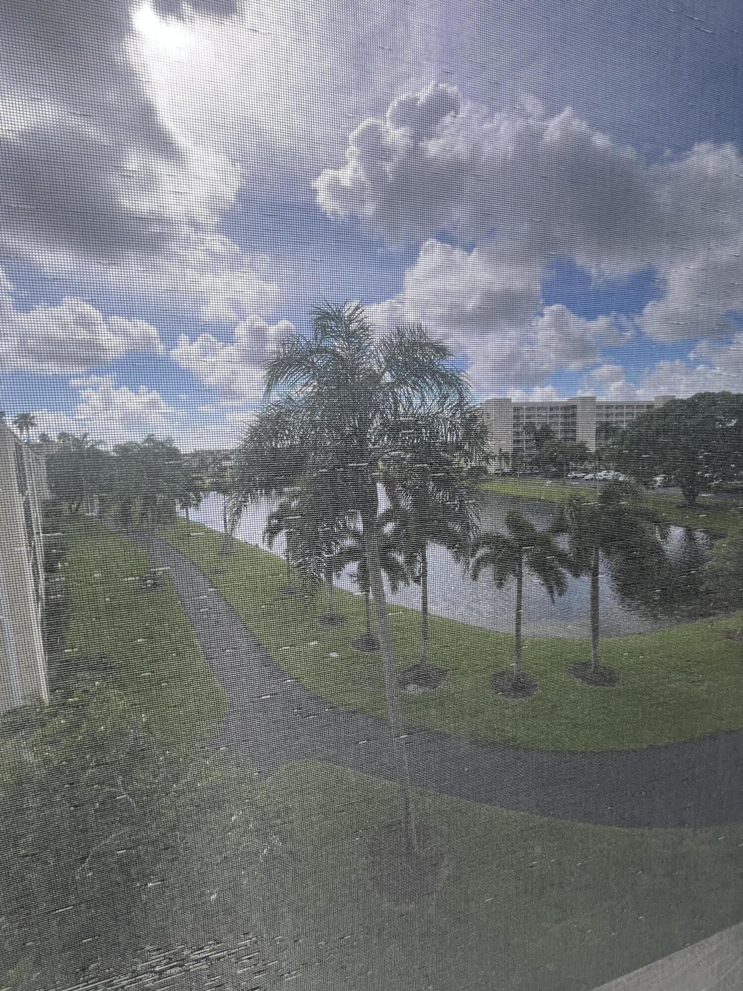 HUNTINGTON LAKES - Residential