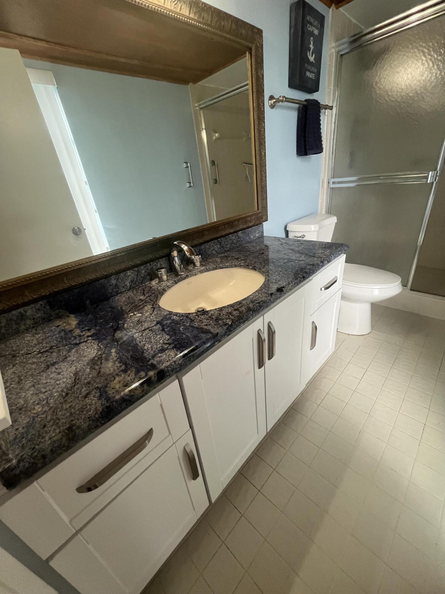 HUNTINGTON LAKES - Residential