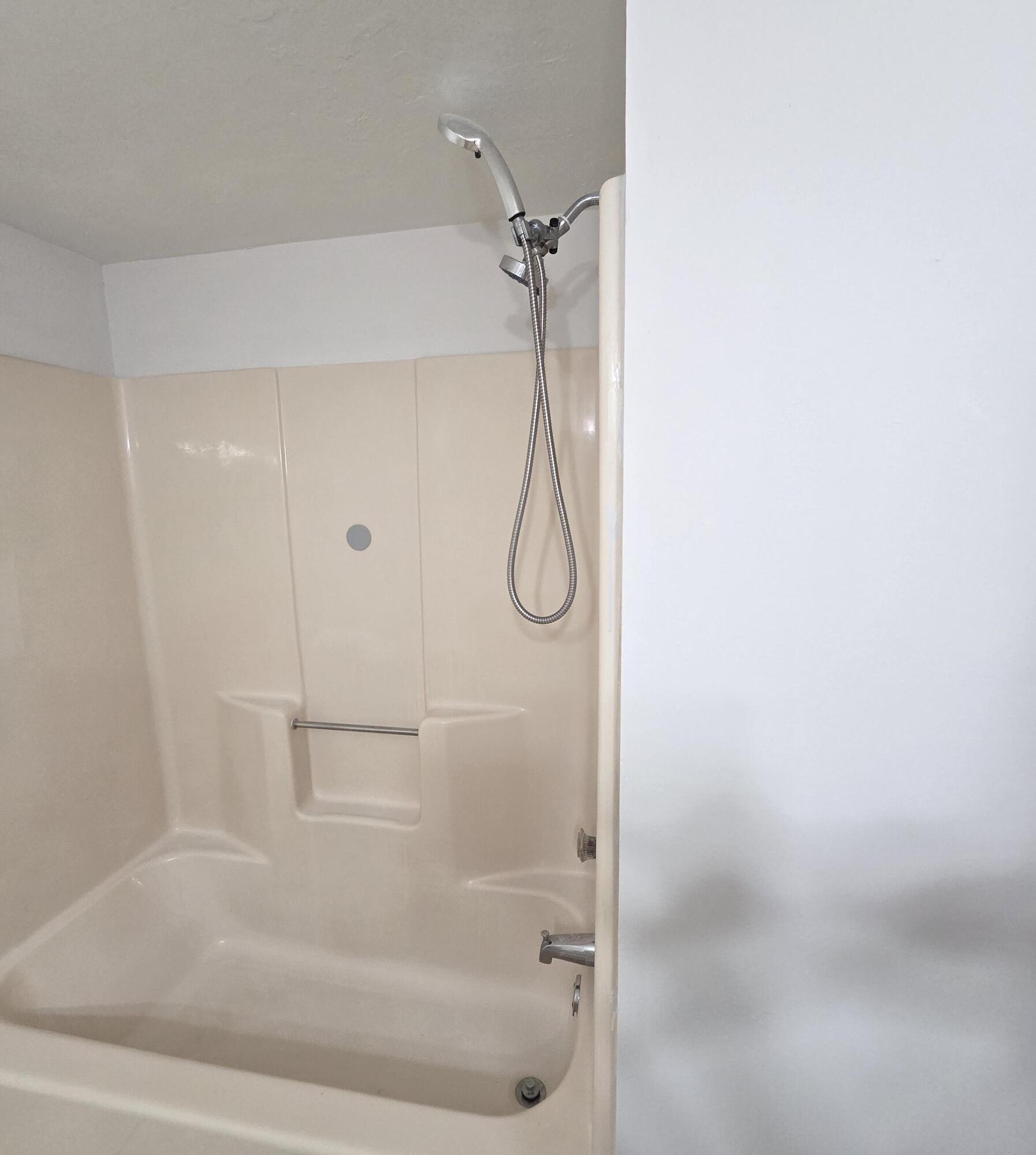 PALM BEACH TRACE CONDO - Residential Lease