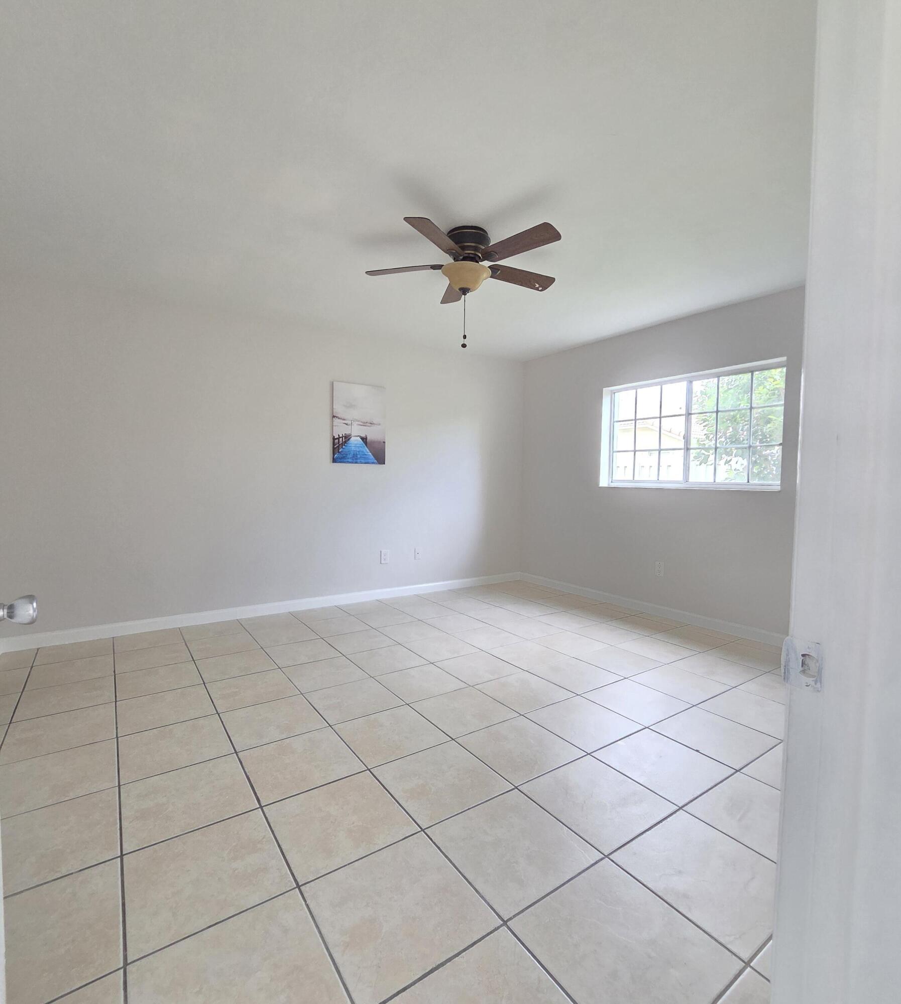 PALM BEACH TRACE CONDO - Residential Lease